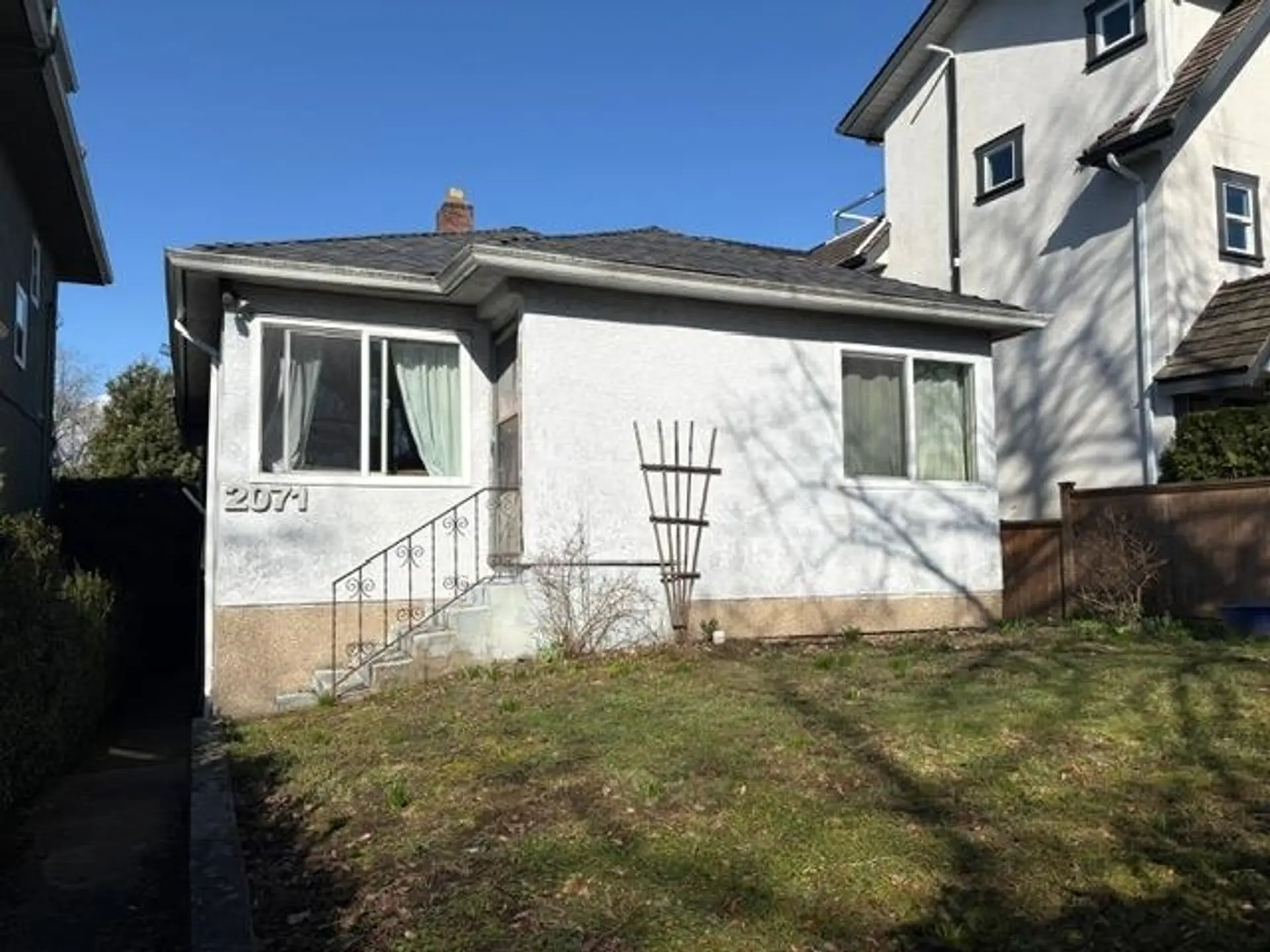 Property at 2071 E 4th Avenue, Vancouver, BC
