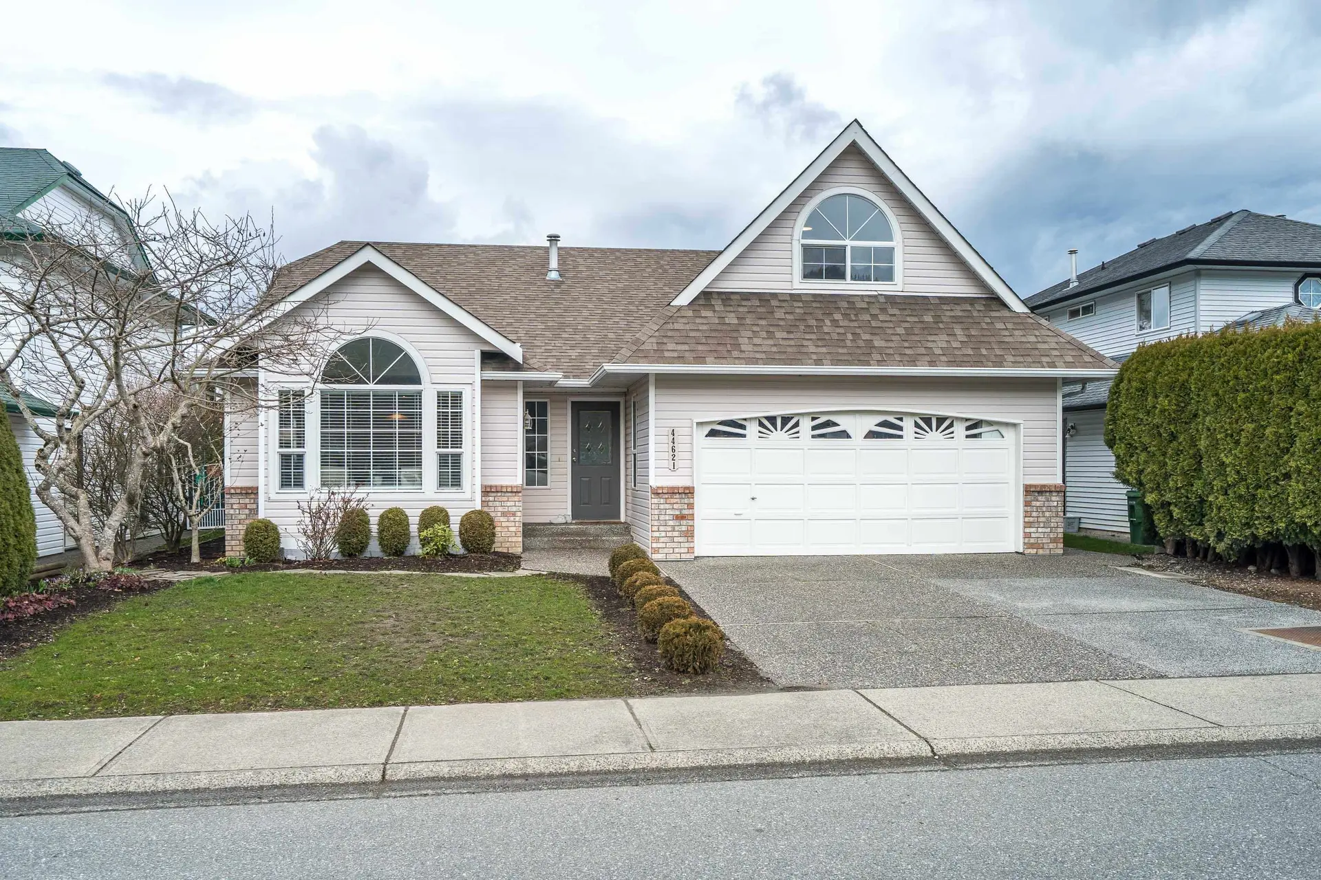 Property at 44621 Monte Vista Drive, Chilliwack, BC