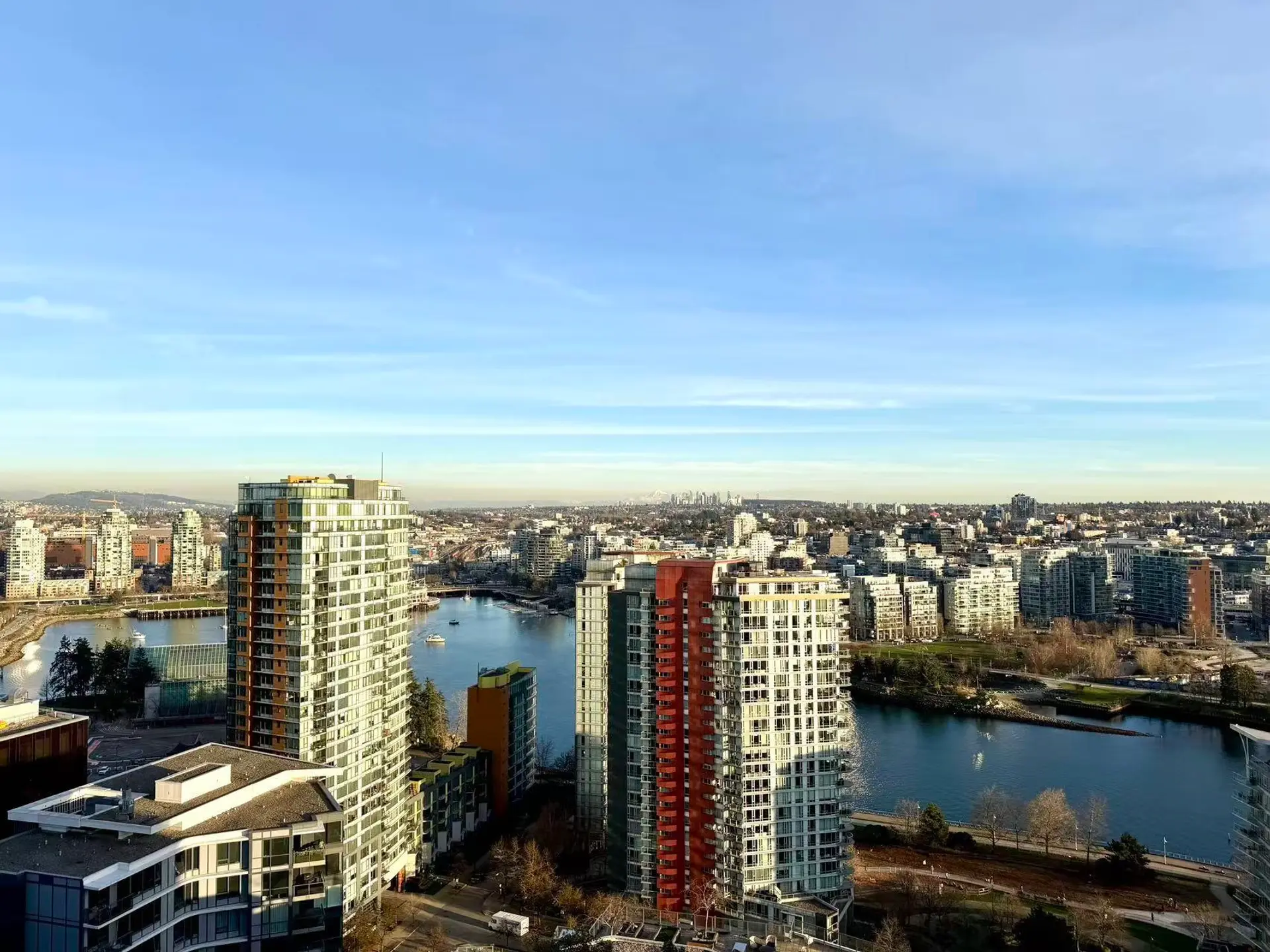 #2812 89 Nelson Street - Image 6