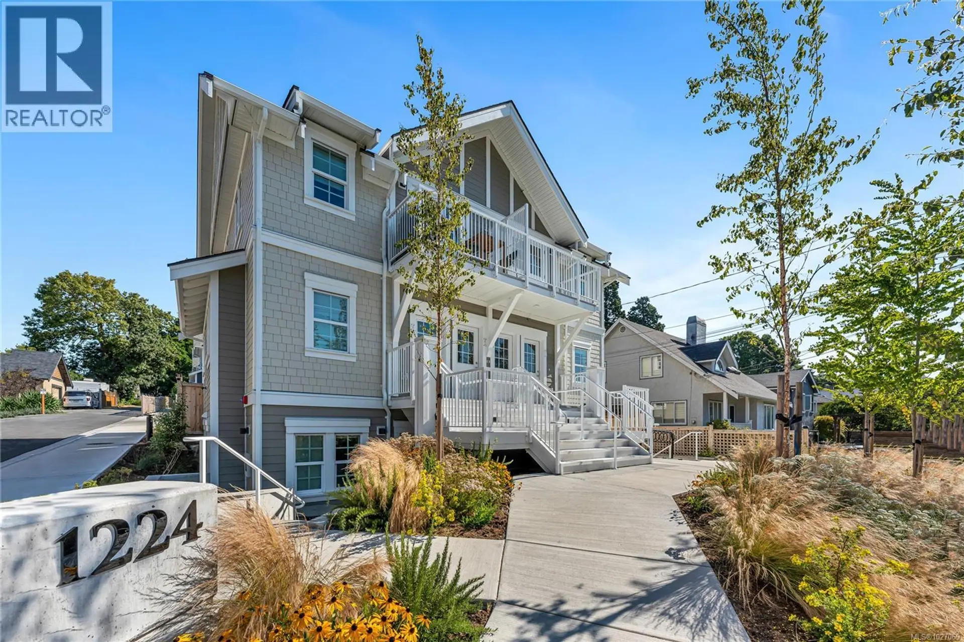 Property at #102 A 1224 Richardson St, Victoria, BC