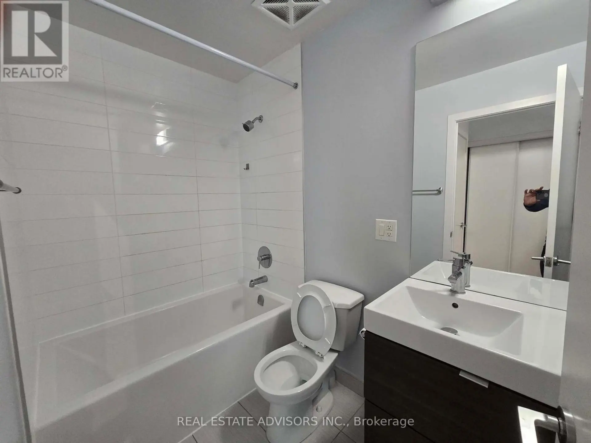 #109 62 FOREST MANOR ROAD - Image 8