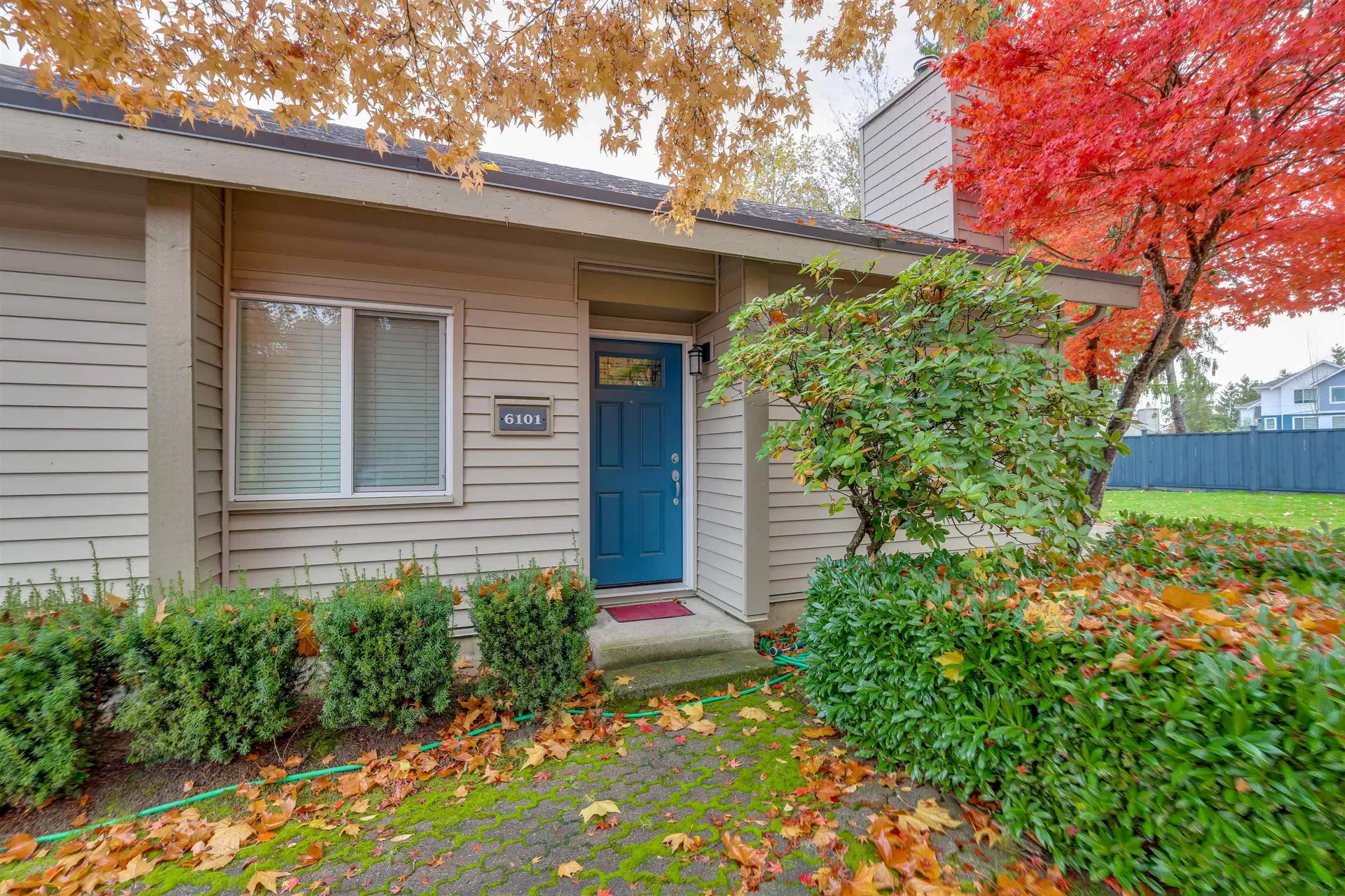 6101 W Greenside Drive - Image 2