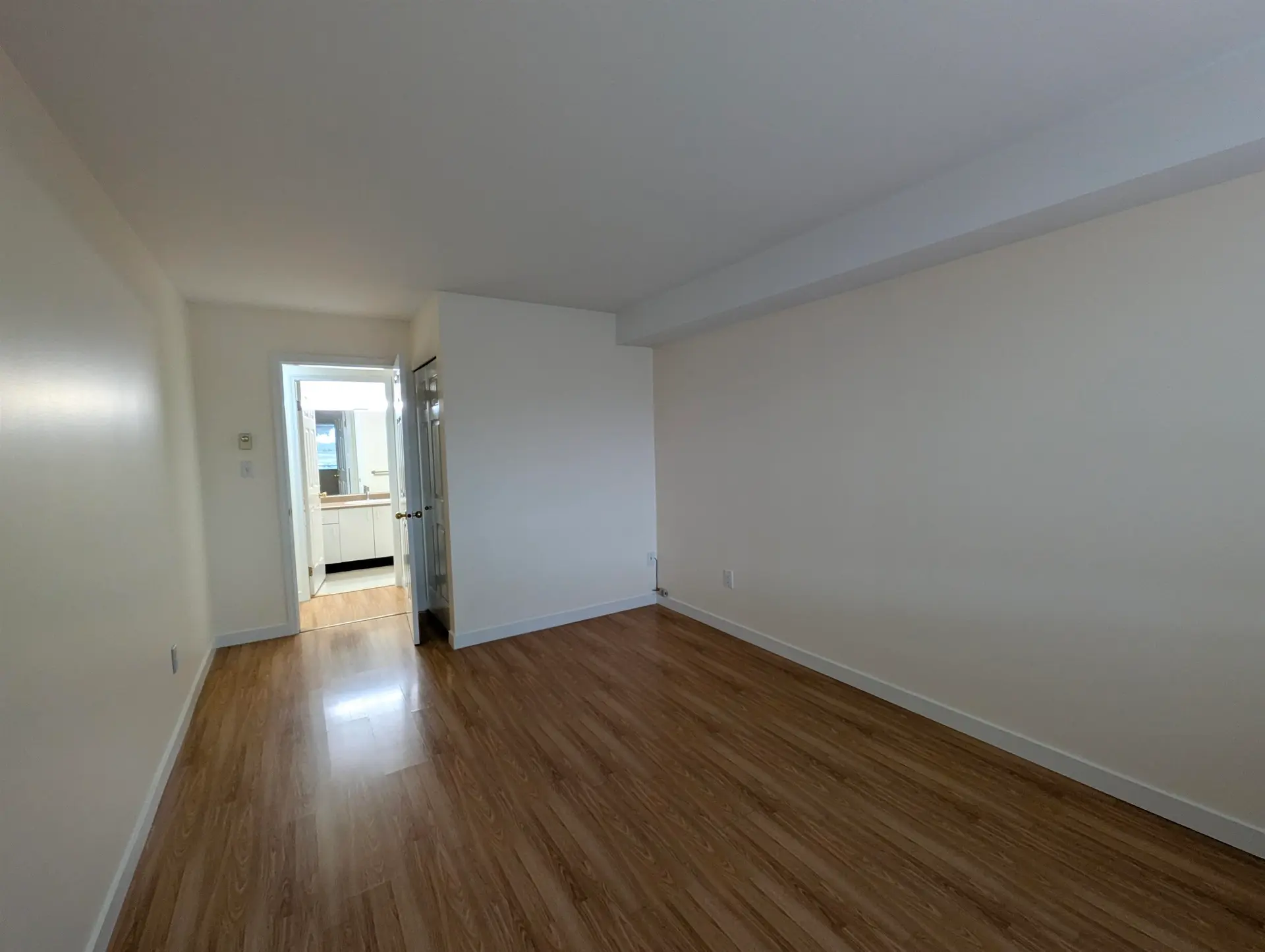 #108 5488 Arcadia Road - Image 13