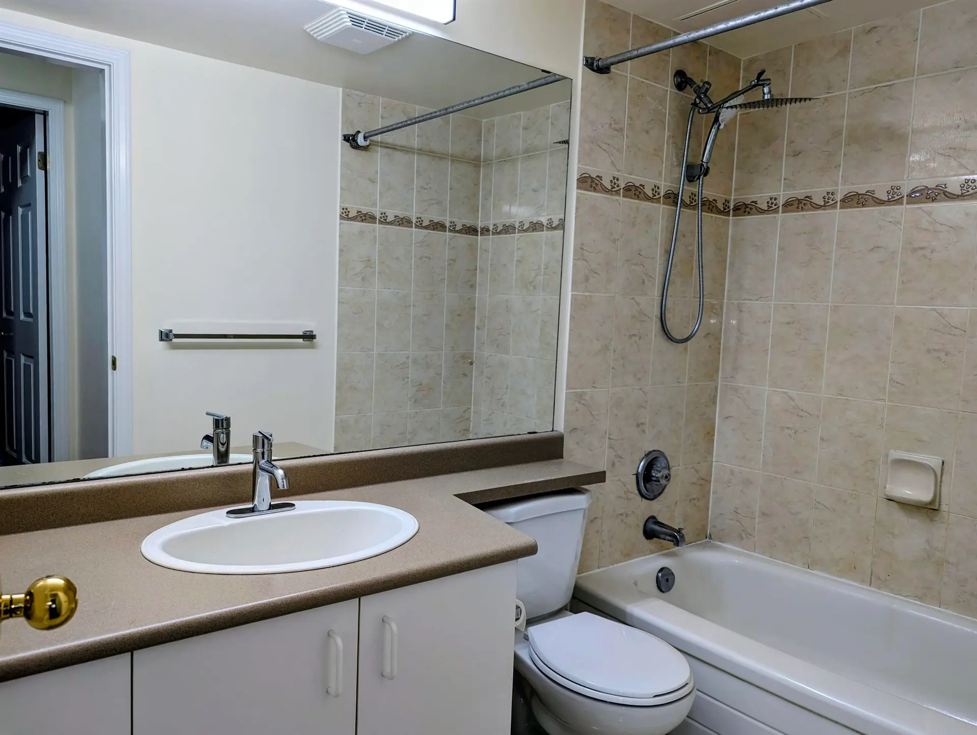 #108 5488 Arcadia Road - Image 11
