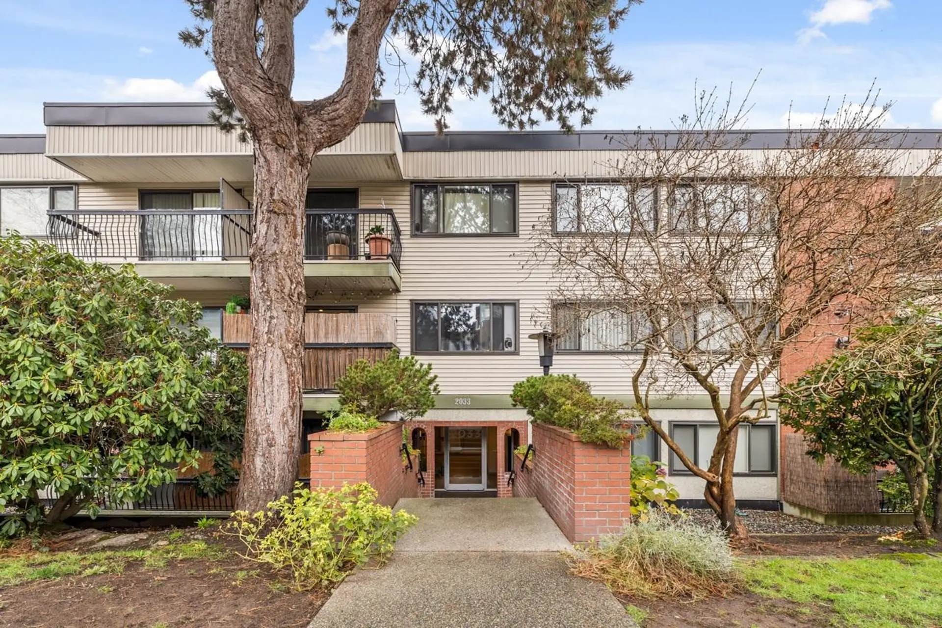 Property at #312 2033 W 7th Avenue, Vancouver, BC