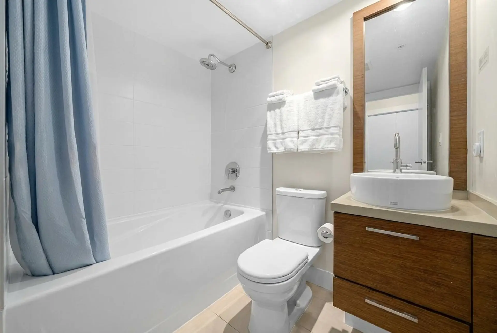 #2106 535 Smithe Street - Image 7
