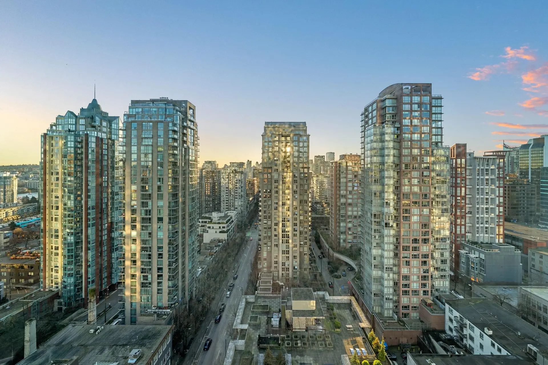#2106 535 Smithe Street - Image 8