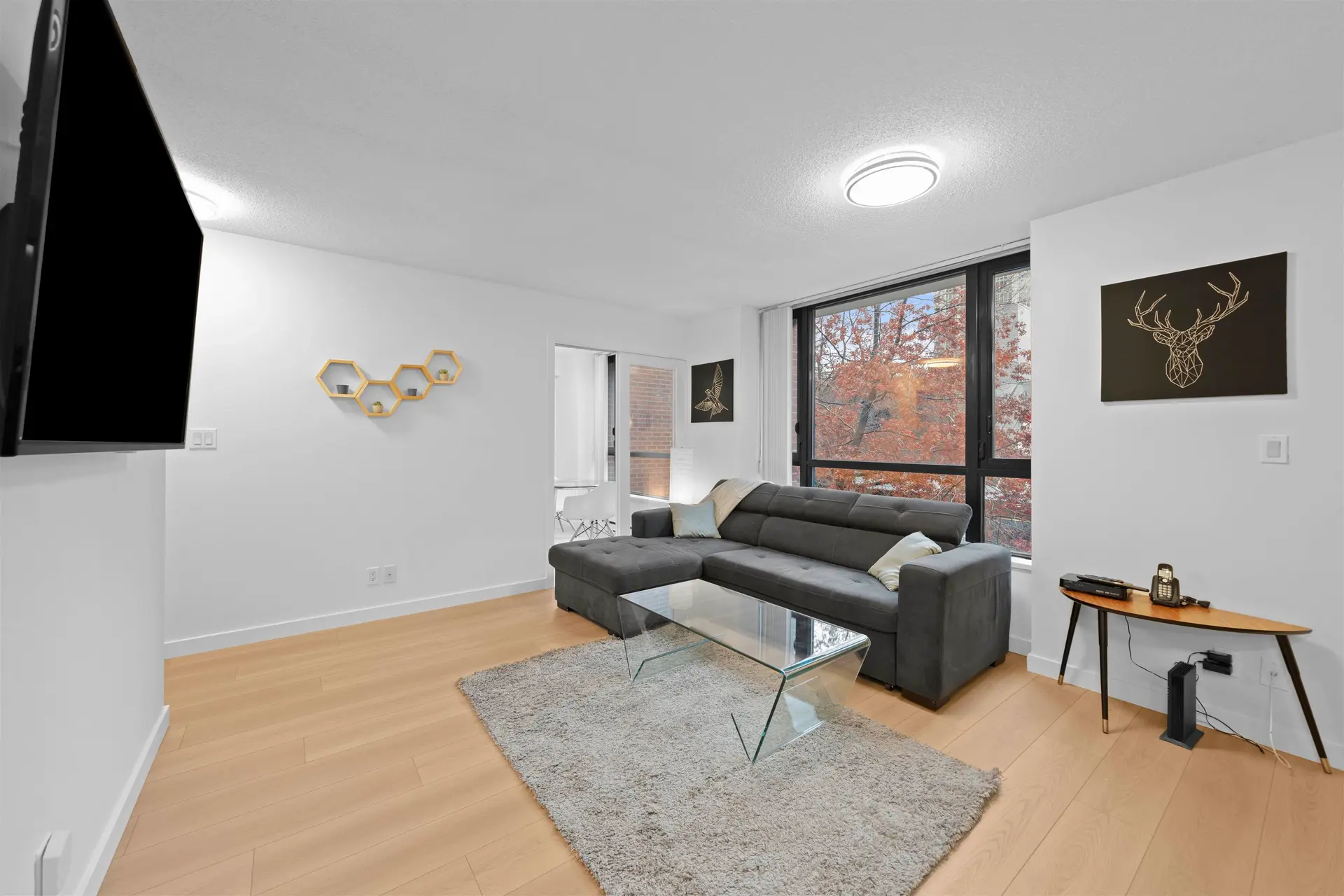 #305 977 Mainland Street - Image 7