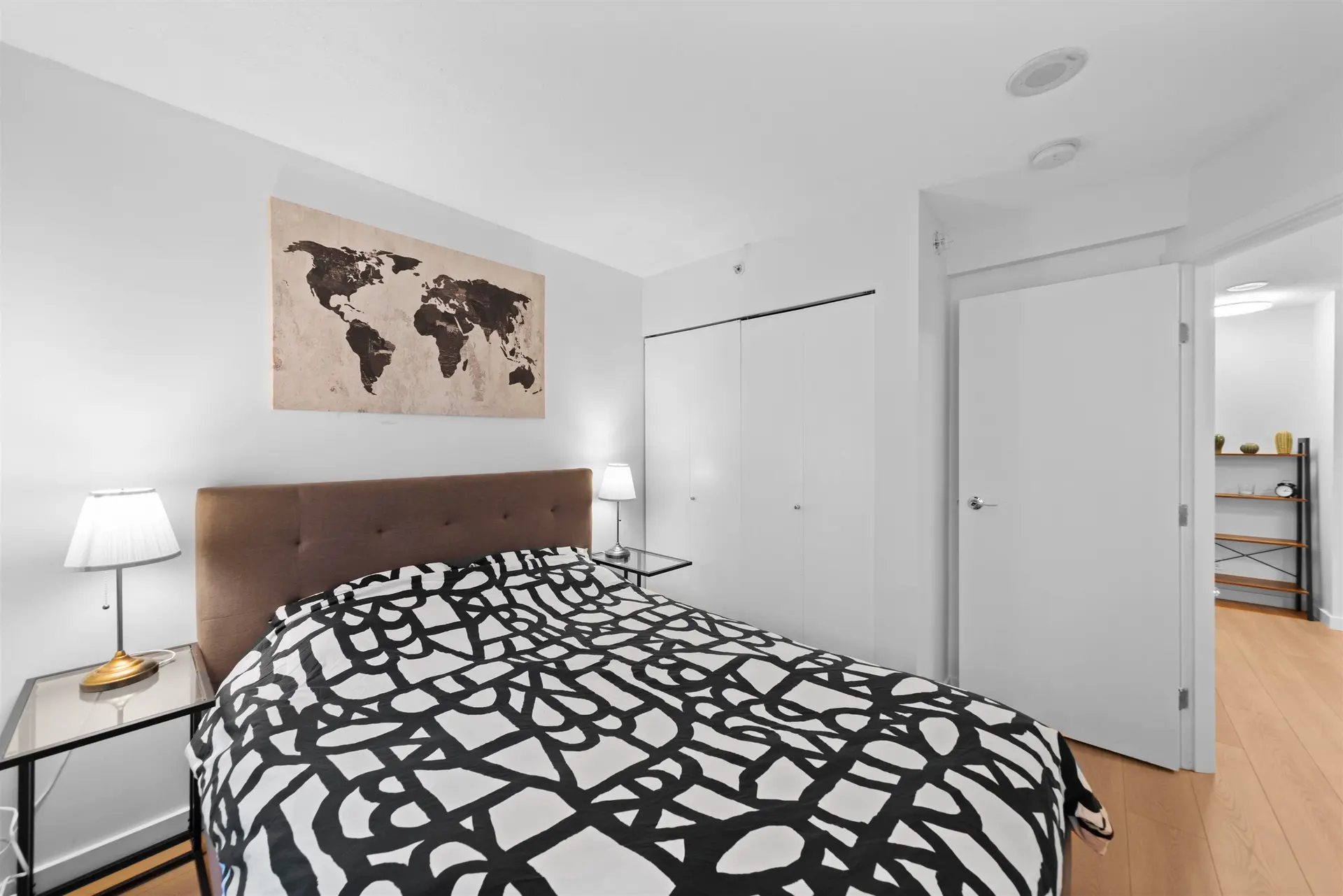 #305 977 Mainland Street - Image 15