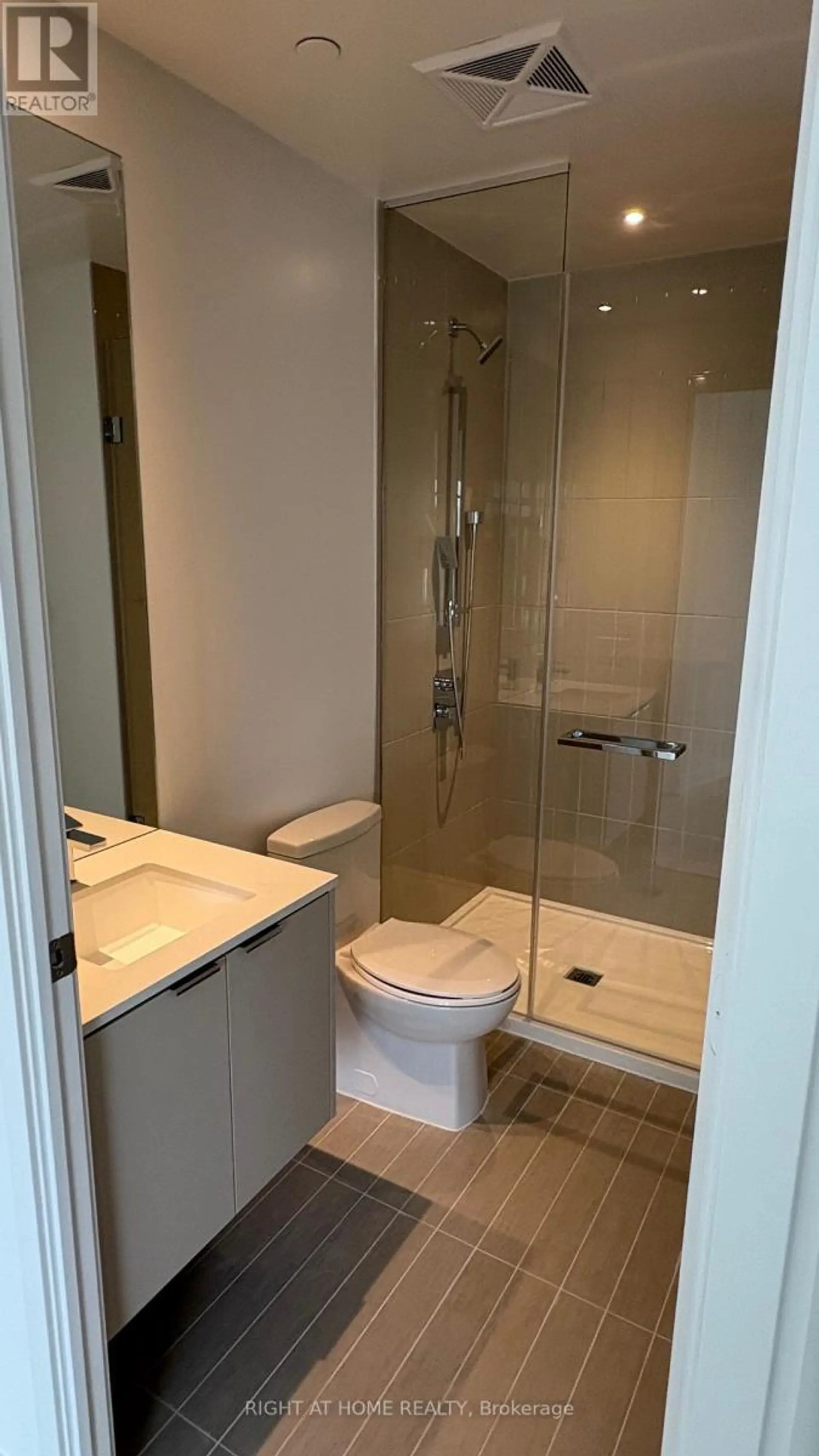 #216 3883 QUARTZ ROAD - Image 10