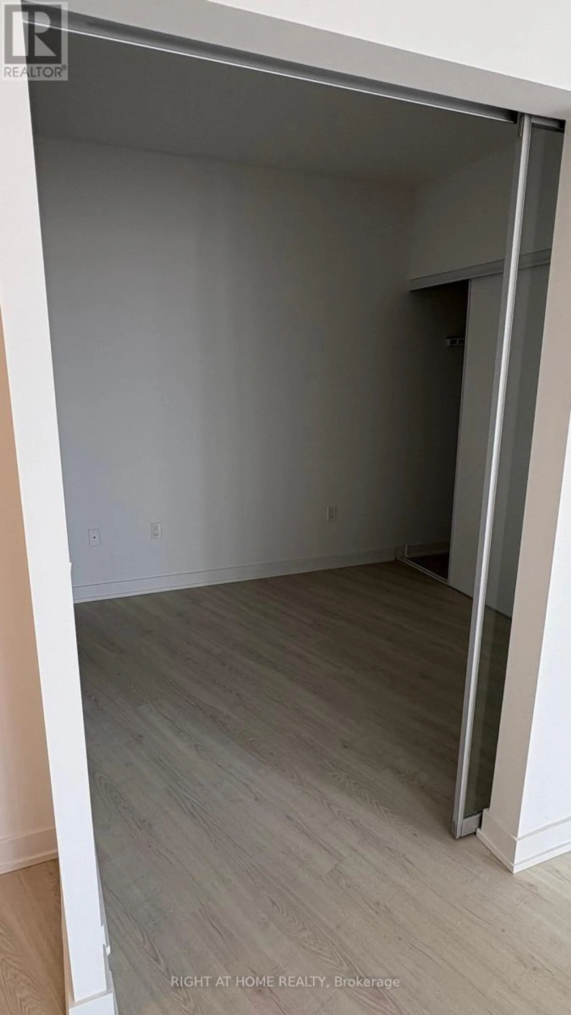 #216 3883 QUARTZ ROAD - Image 11