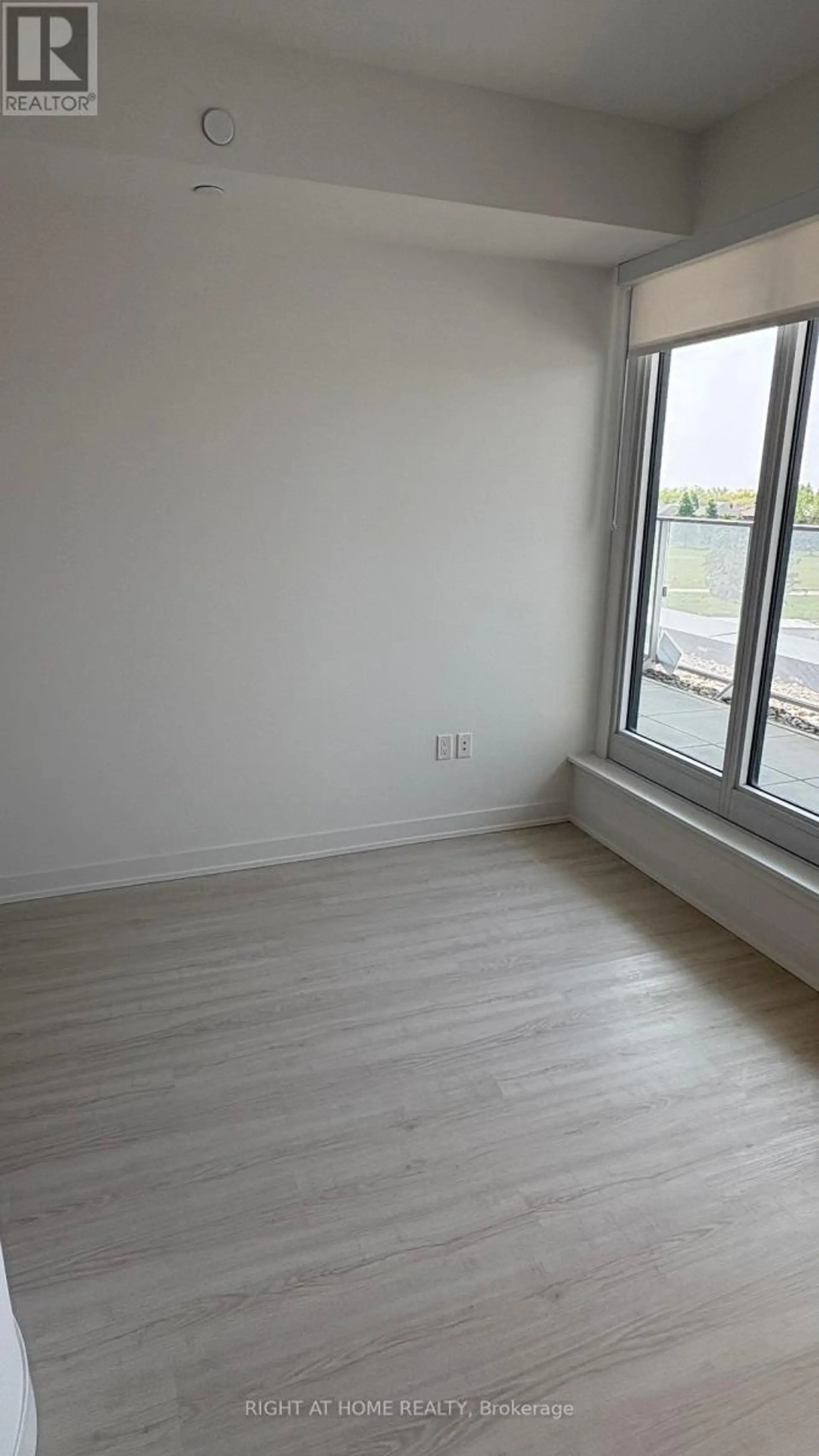 #216 3883 QUARTZ ROAD - Image 7