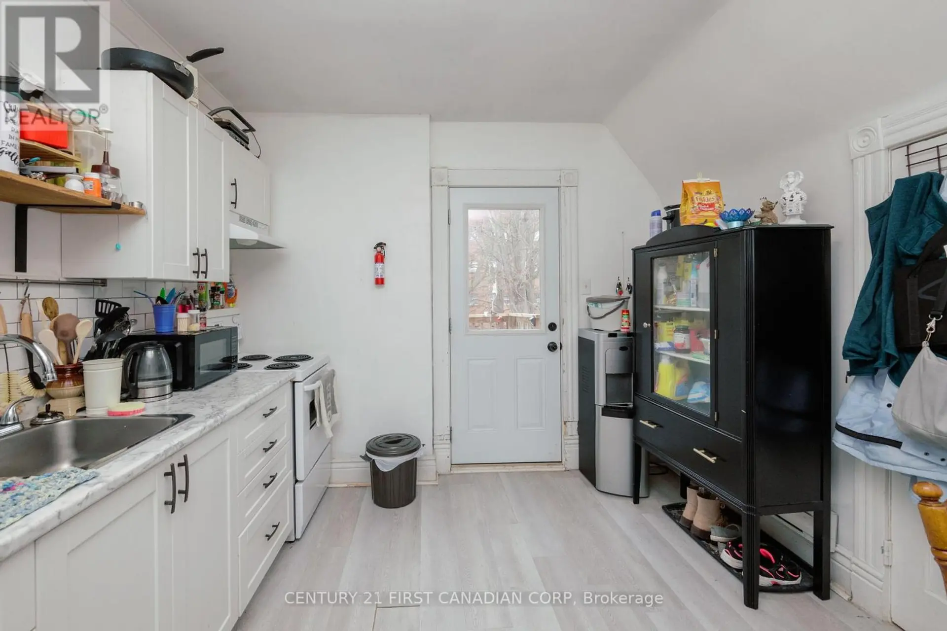 41 HIGH STREET - Image 7