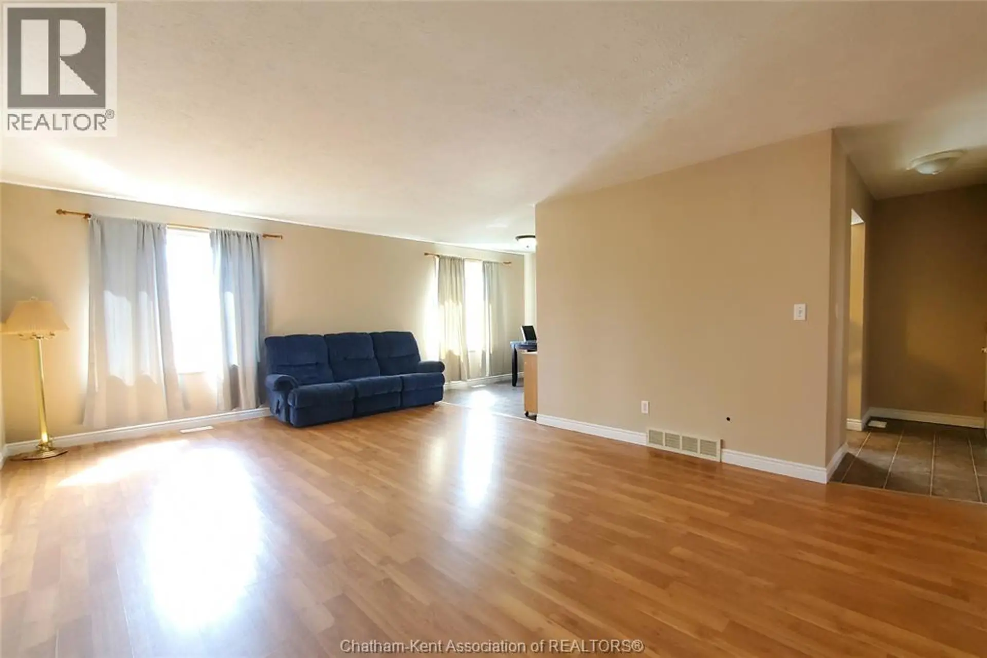71 Spencer AVENUE - Image 6