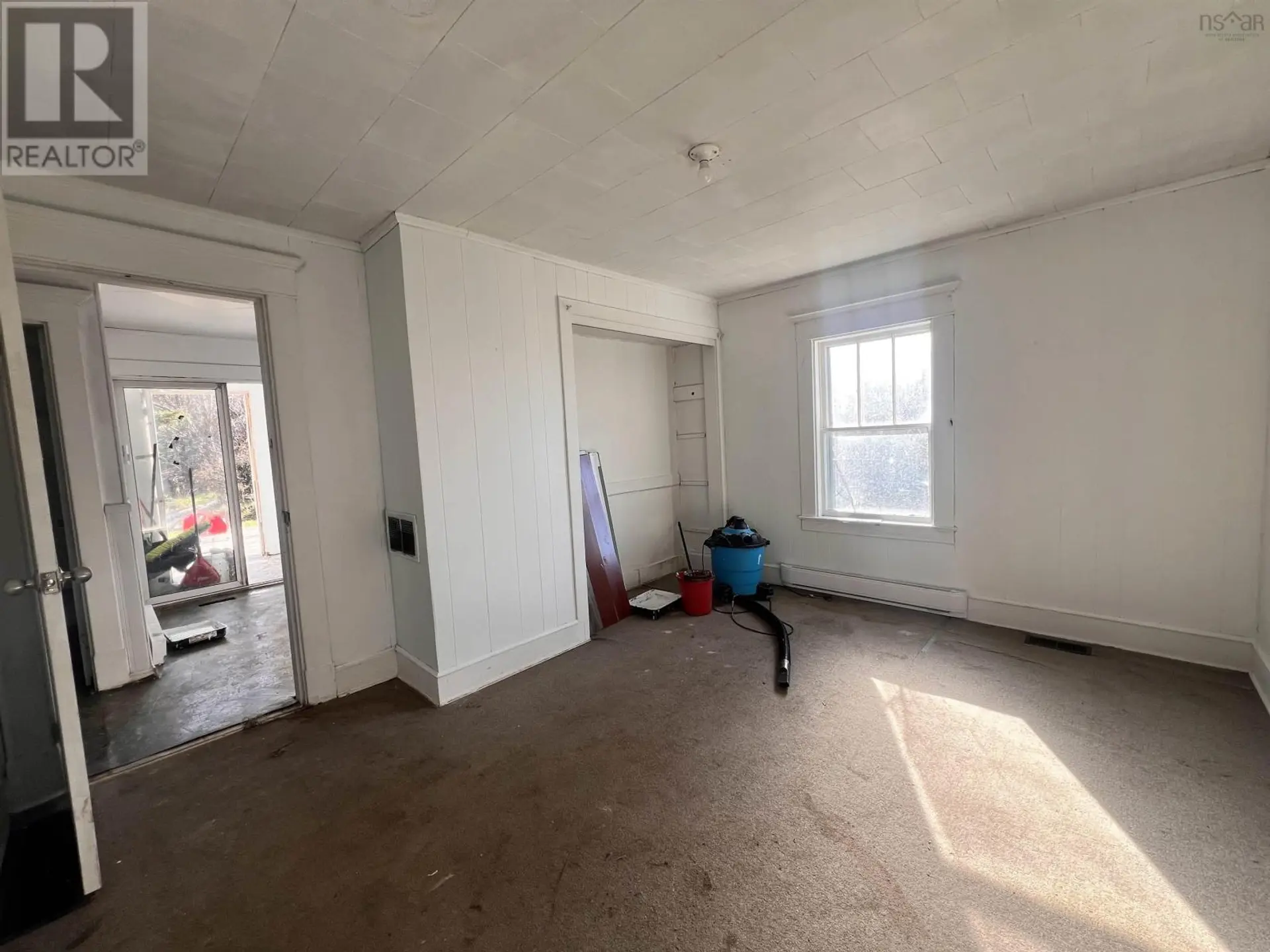 5 PENT LANE - Image 5