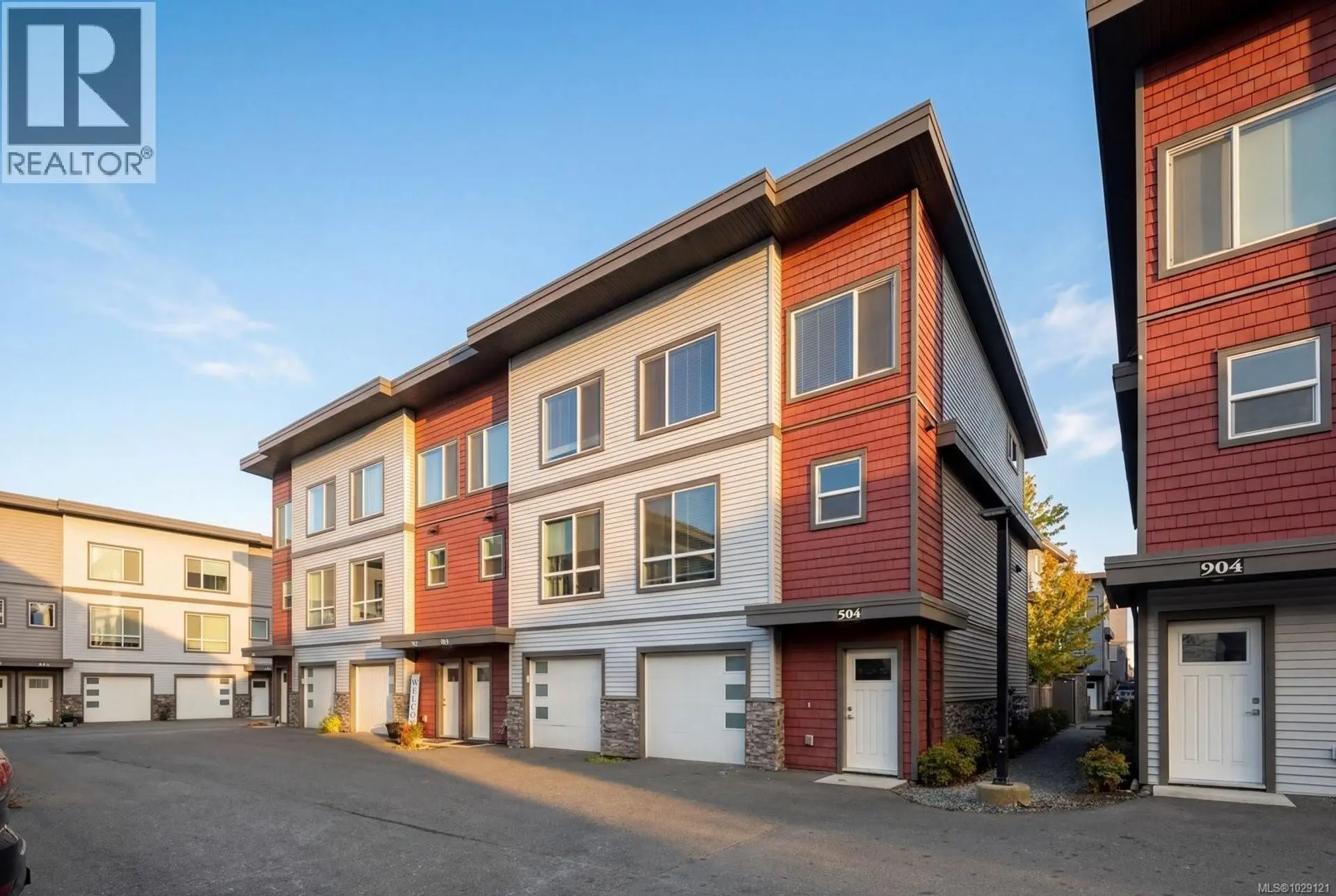 Property at #504 3351 Luxton Rd, Langford, BC