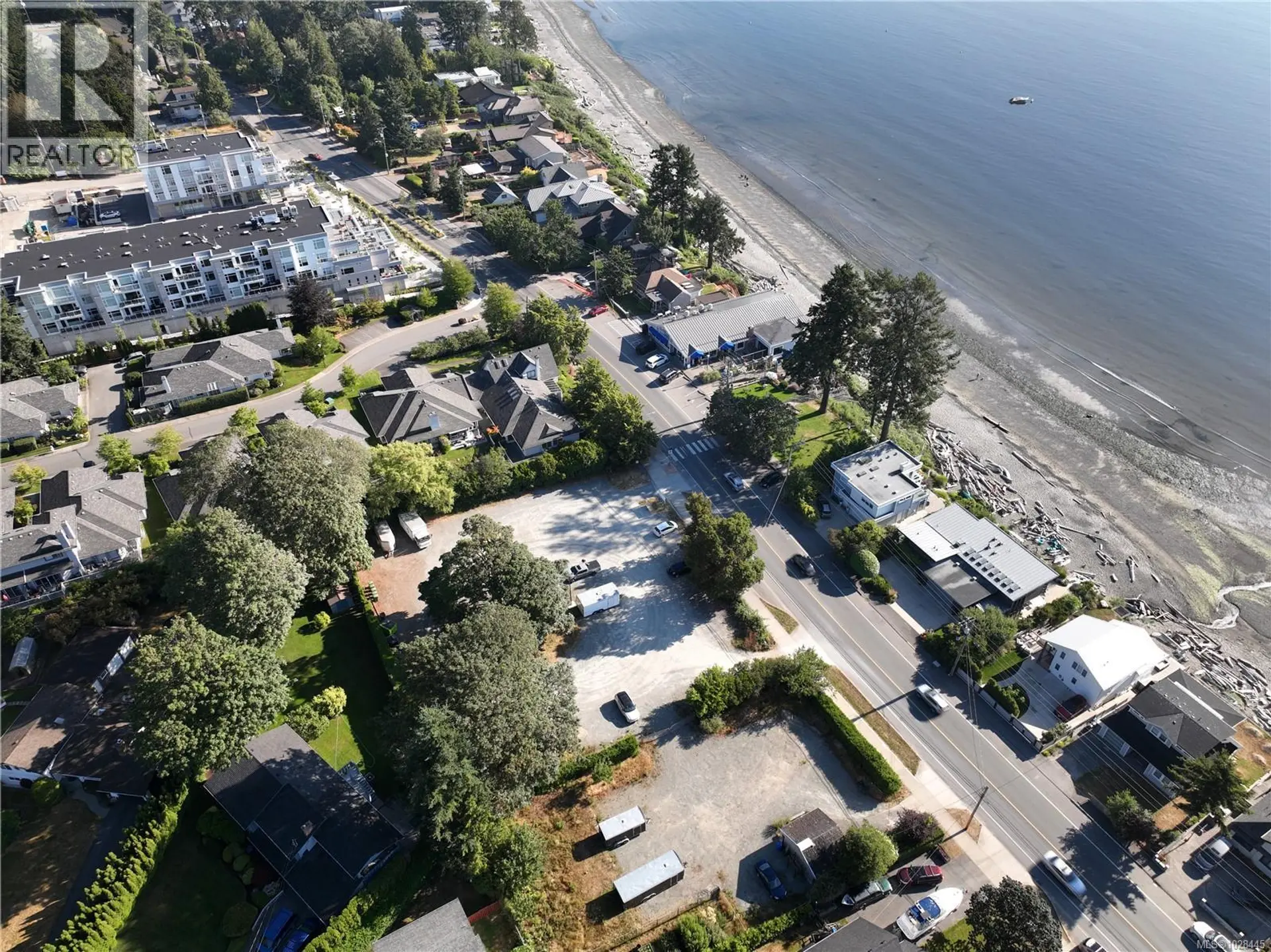 Property at 5090 Cordova Bay Rd, Saanich, BC