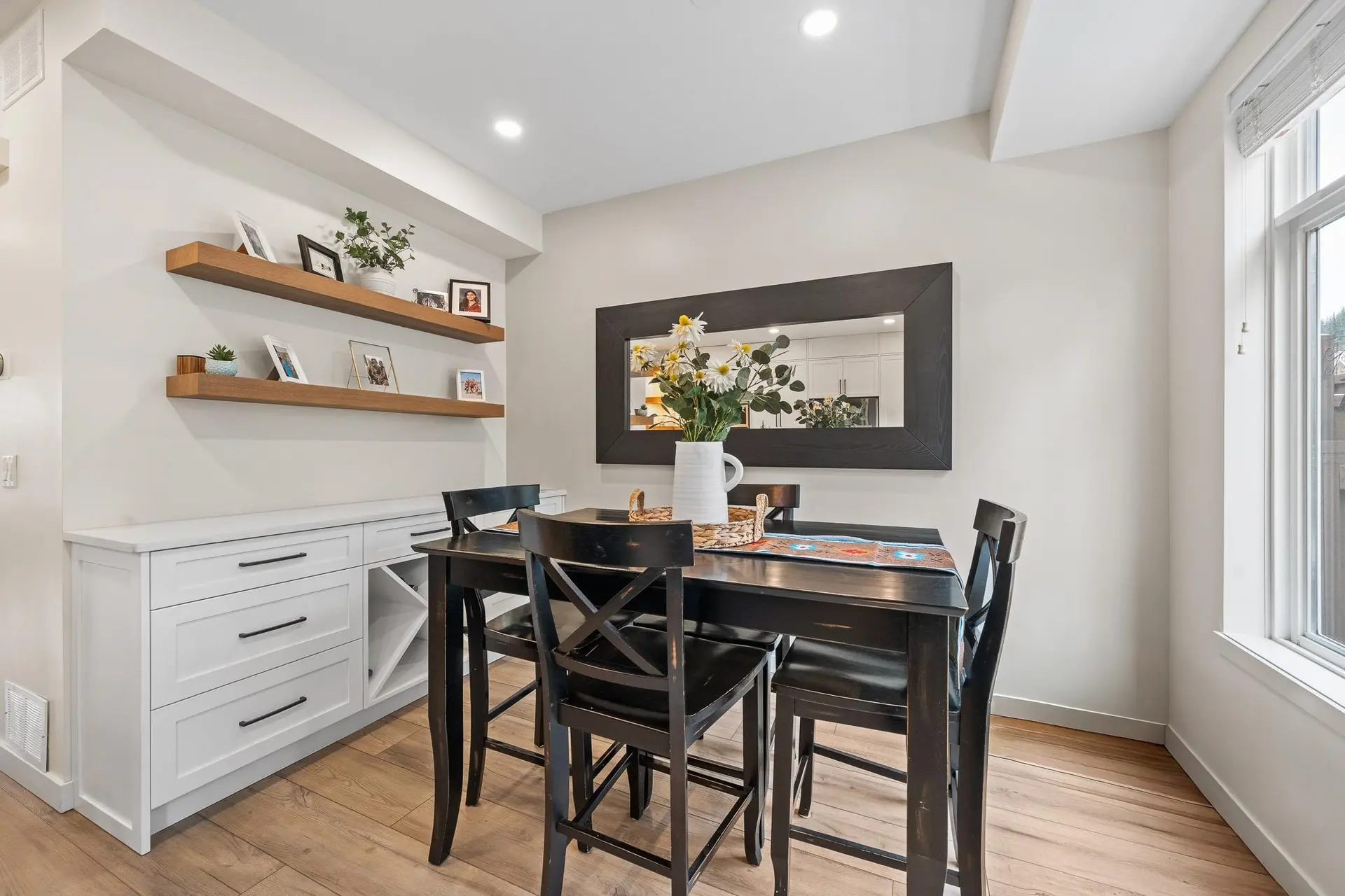 #142 2000 Panorama Drive - Image 6
