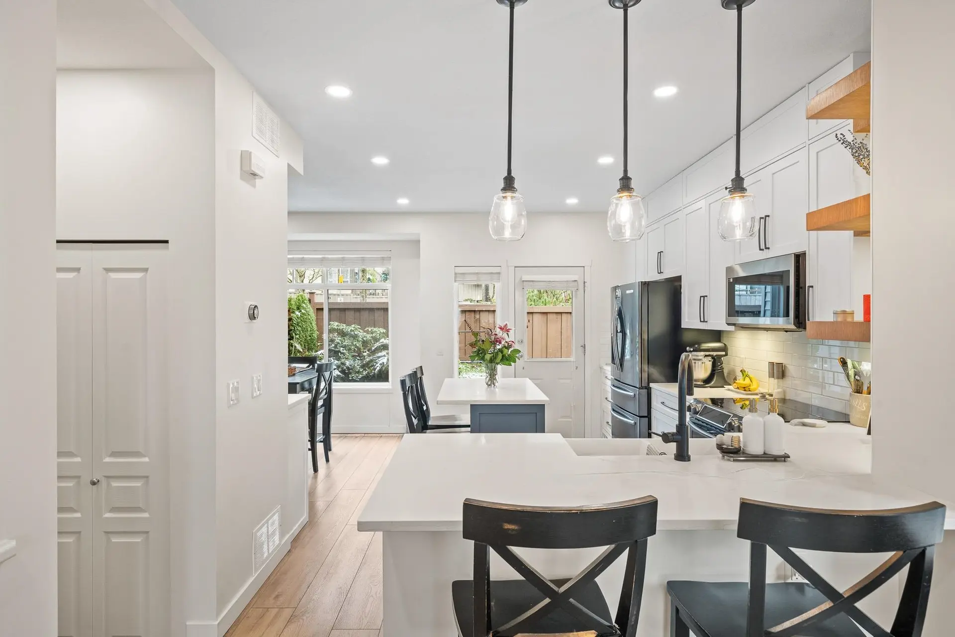 #142 2000 Panorama Drive - Image 4