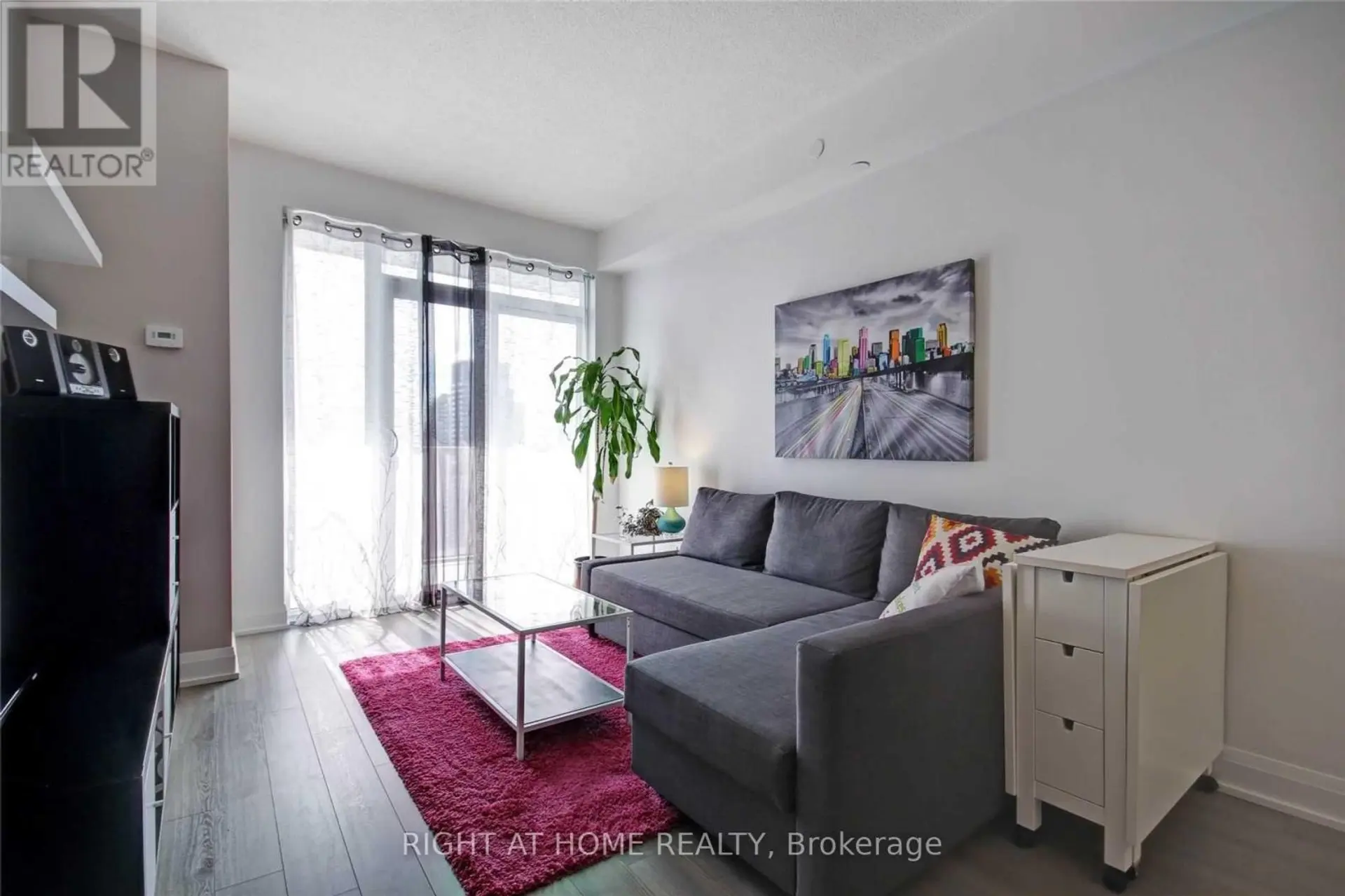 #3204 56 ANNIE CRAIG DRIVE - Image 7