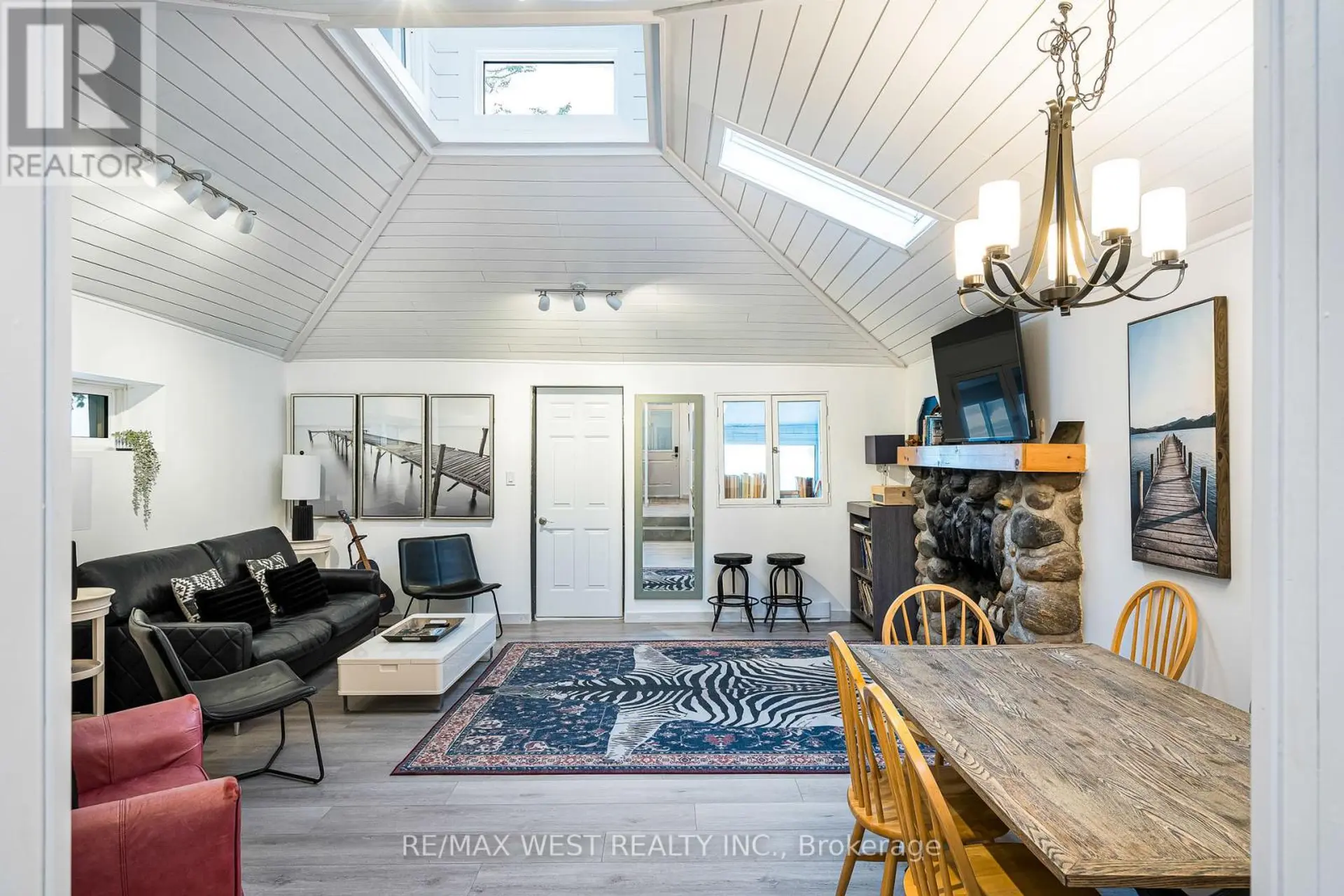 315 CEDAR AVENUE - Image 5
