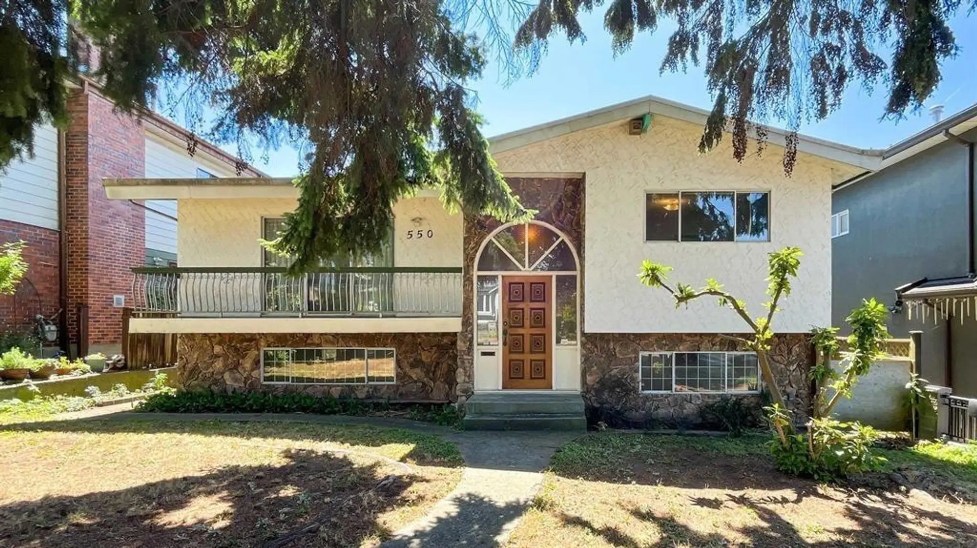 Property at 550 E 55th Avenue, Vancouver, BC
