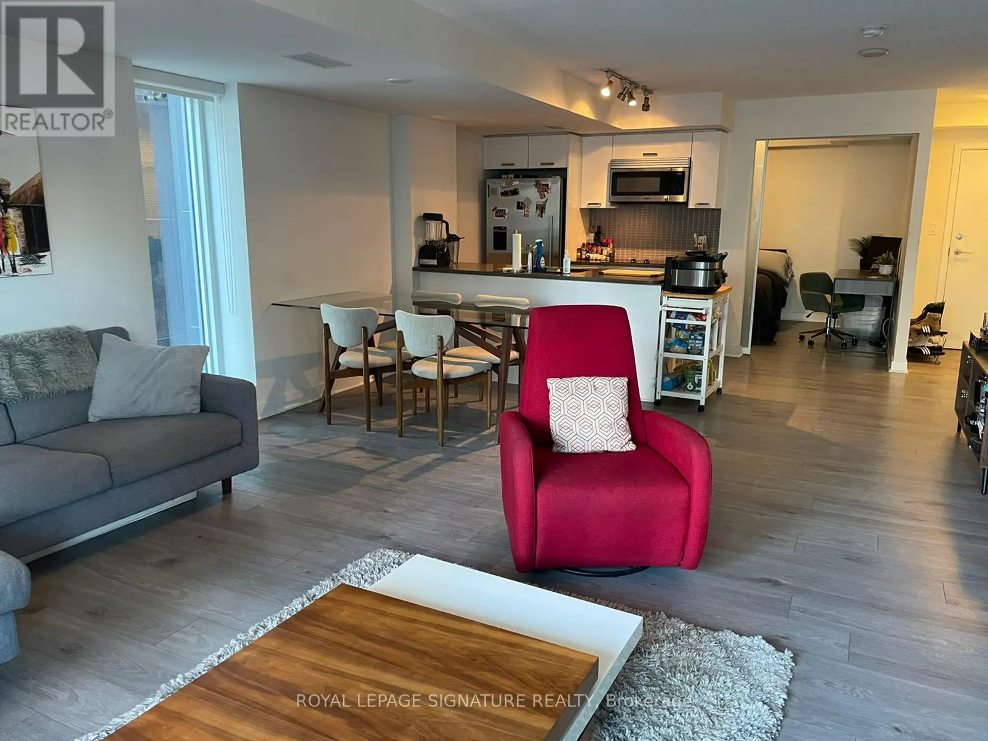 #414 295 ADELAIDE STREET W - Image 5