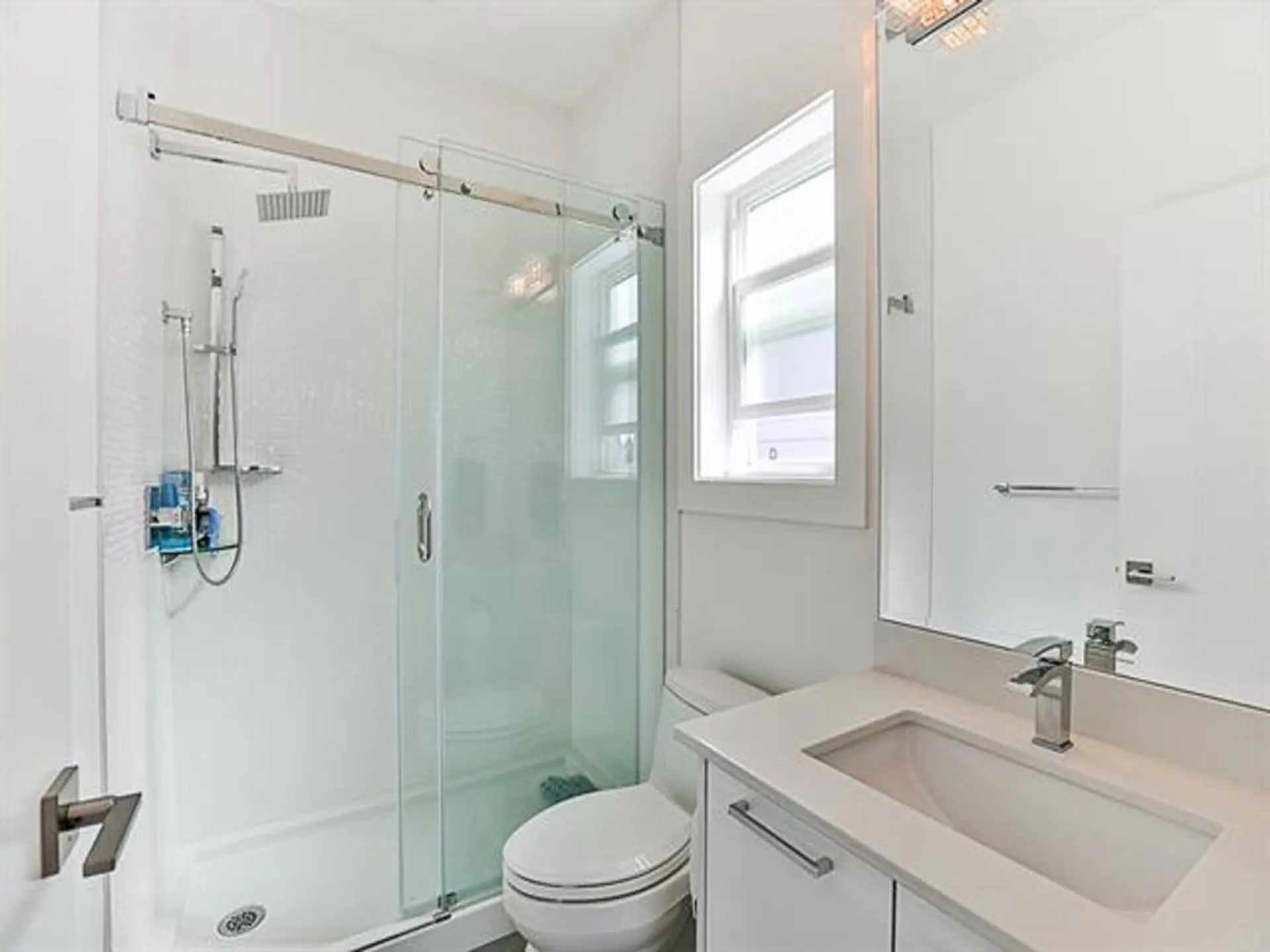 11667 N 74 Avenue - Image 12