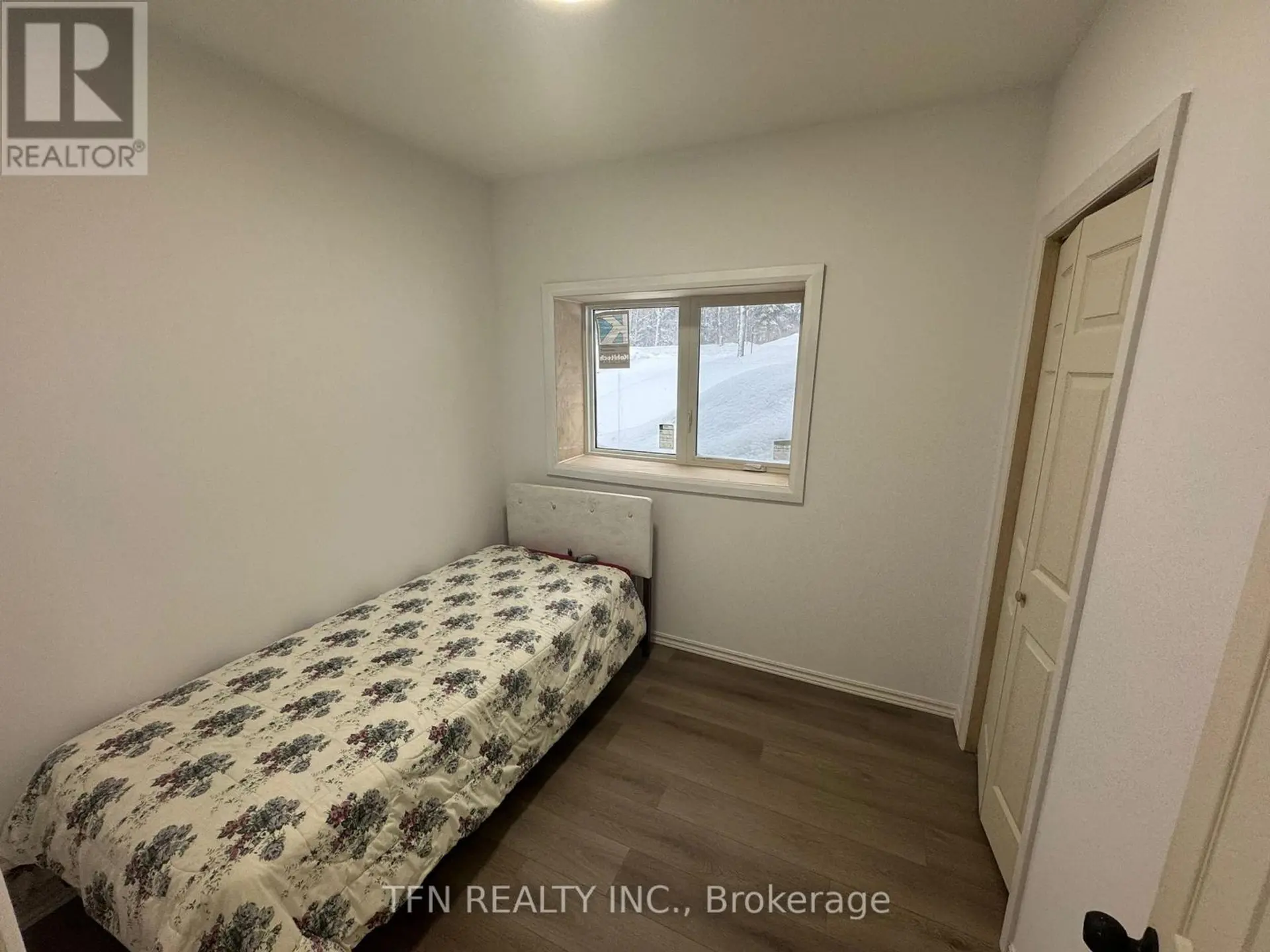 385 GABLES ROAD - Image 11
