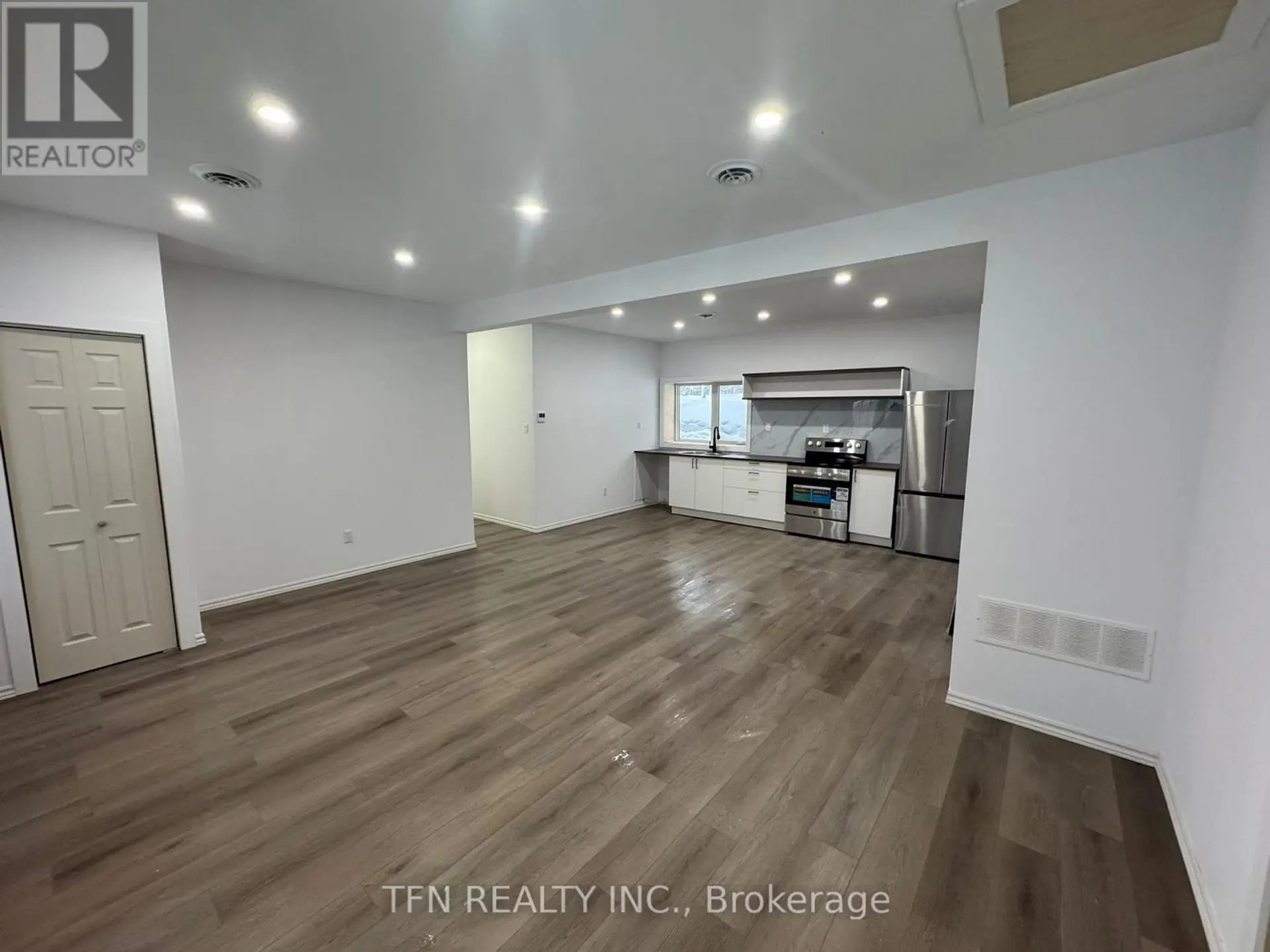 385 GABLES ROAD - Image 4
