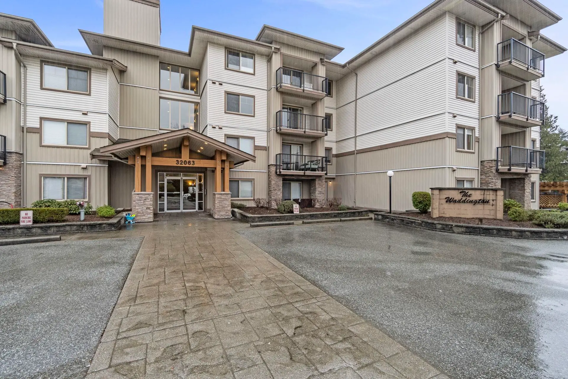 #202 32063 Mt Waddington Avenue - Image 2