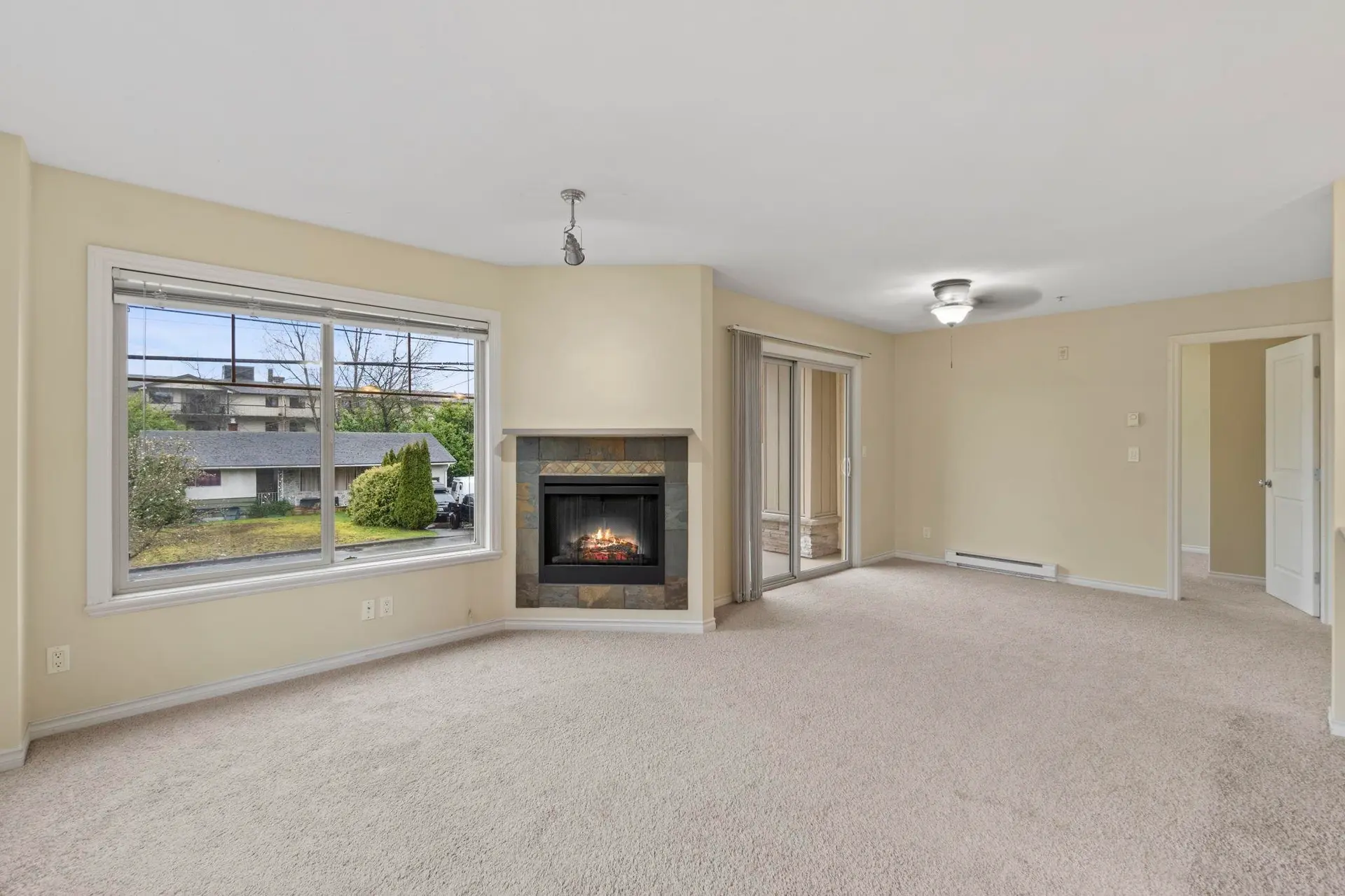 #202 32063 Mt Waddington Avenue - Image 3