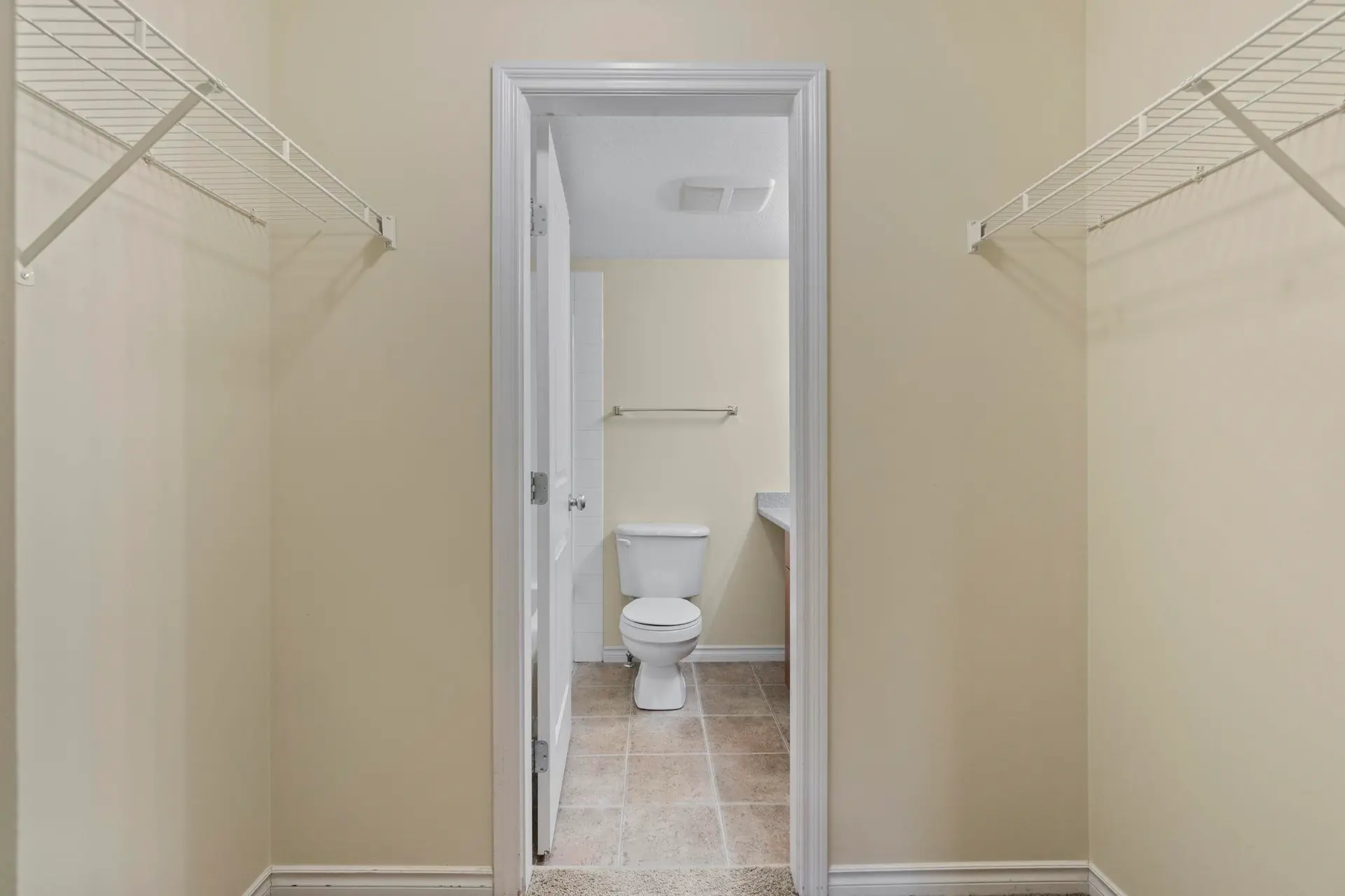 #202 32063 Mt Waddington Avenue - Image 18