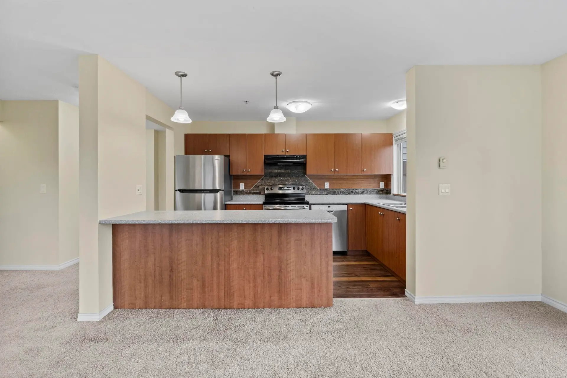 #202 32063 Mt Waddington Avenue - Image 8