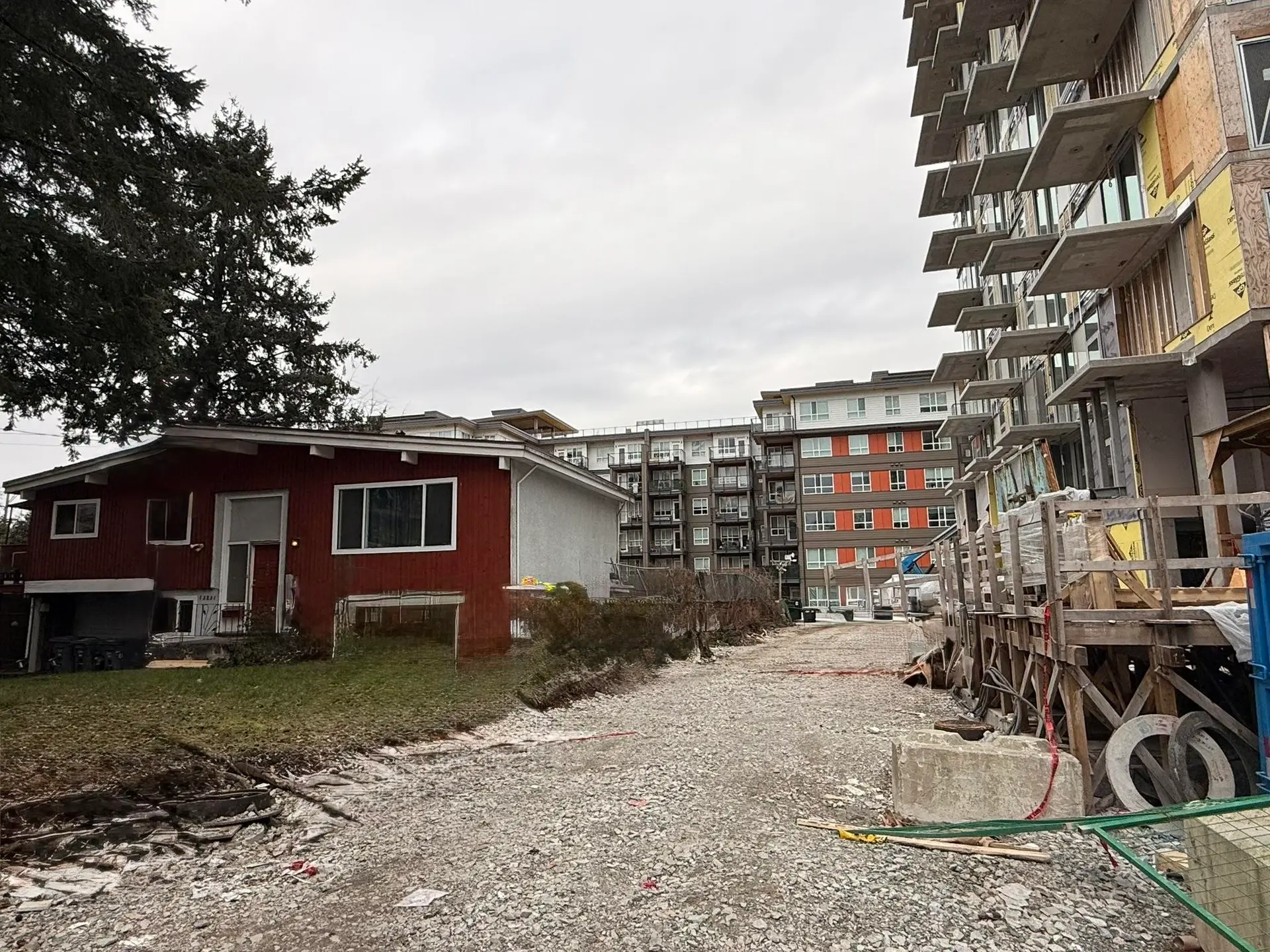 13231 104a Avenue - Image 9