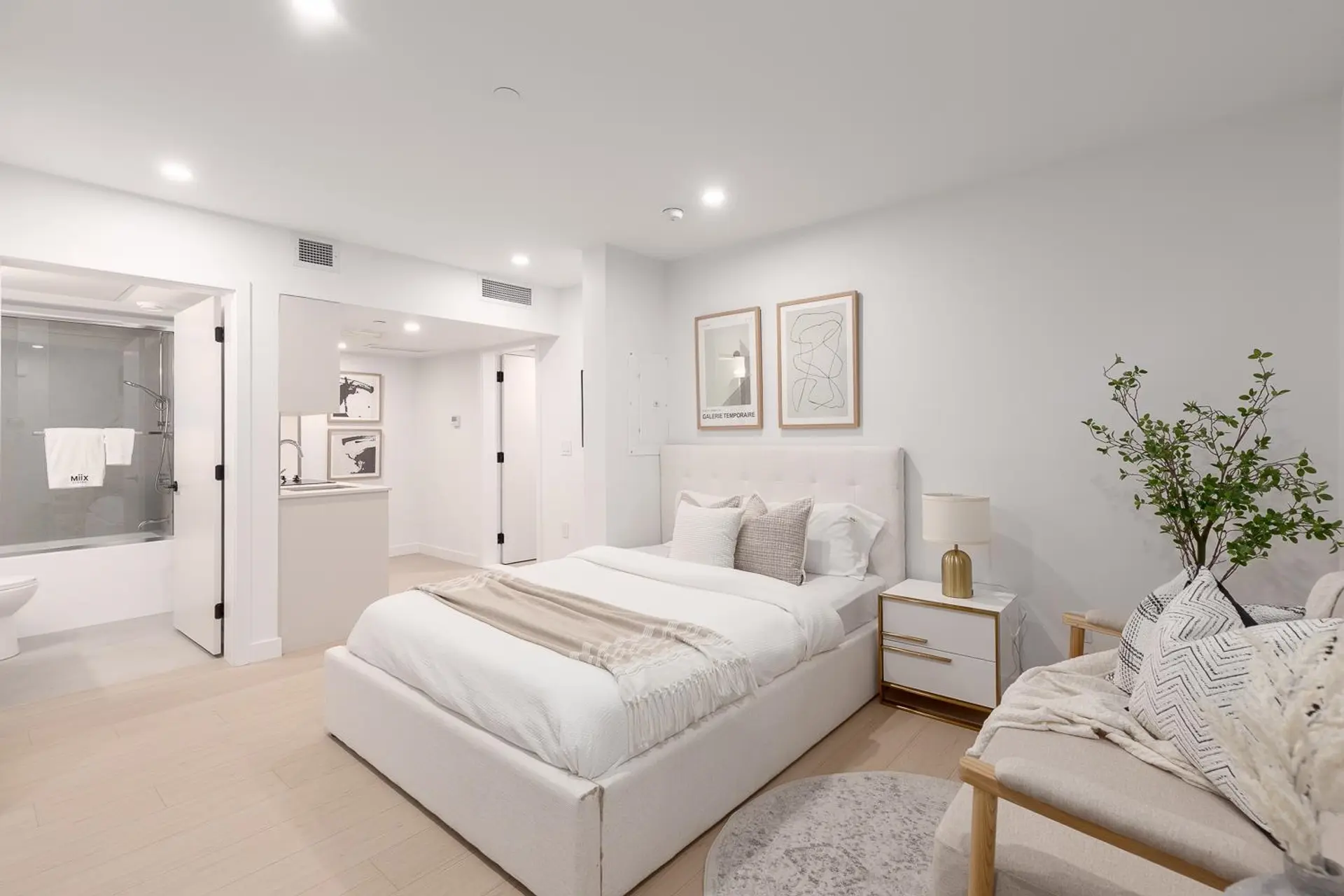 #102 2329 E 34th Avenue - Image 13
