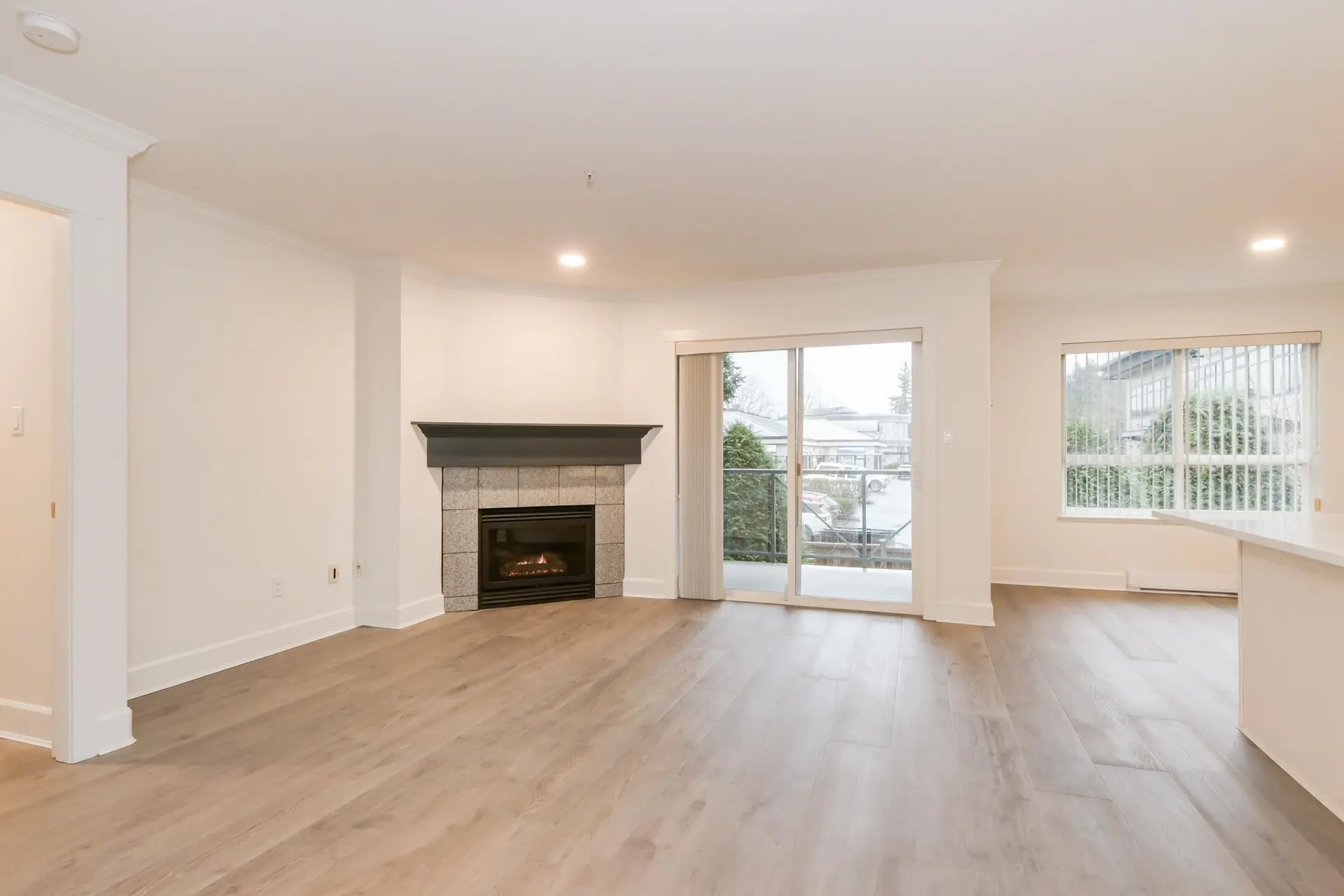 #226 22150 48 Avenue - Image 2