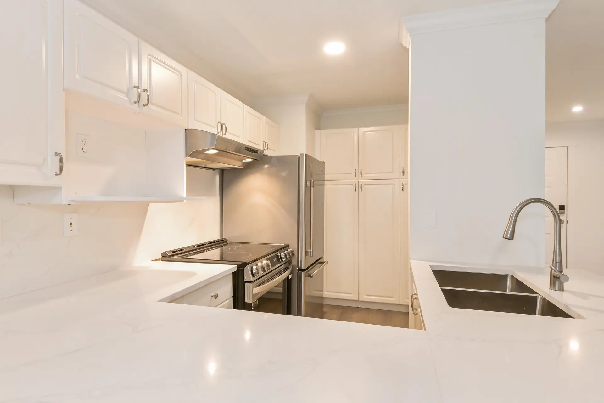 #226 22150 48 Avenue - Image 8