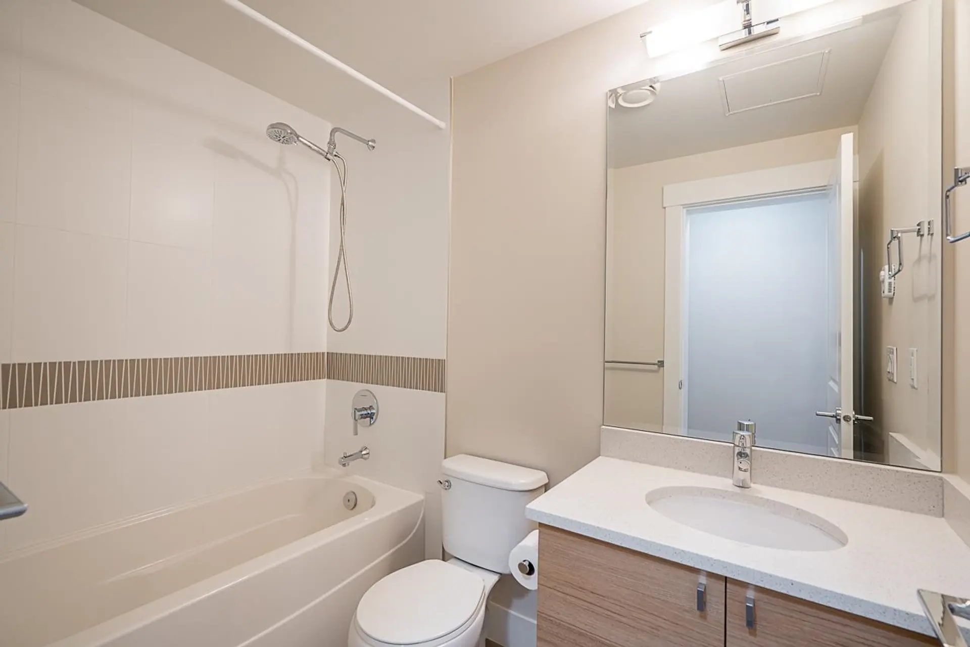 #302 5811 177b Street - Image 15