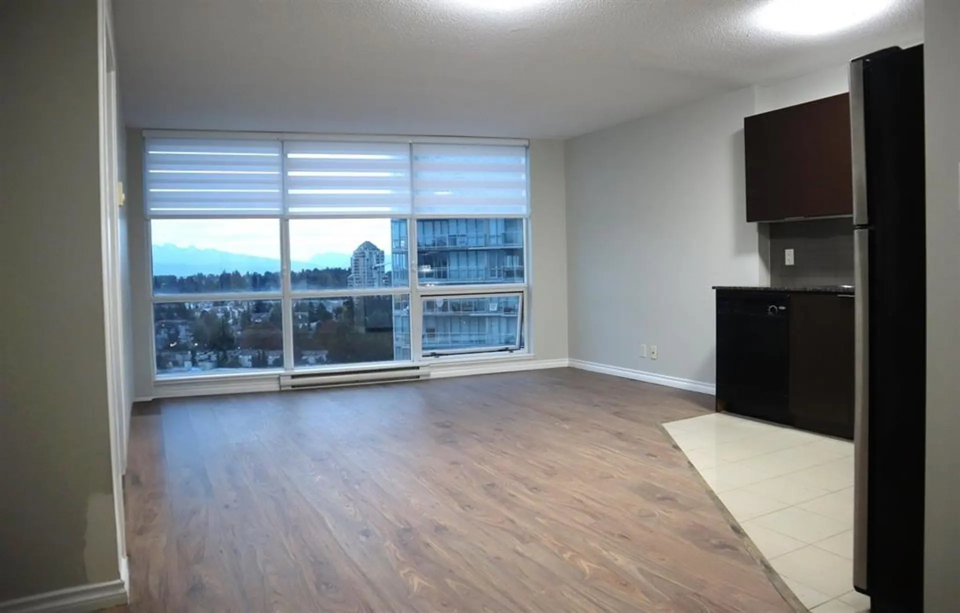 #2206 13618 100 Avenue - Image 2