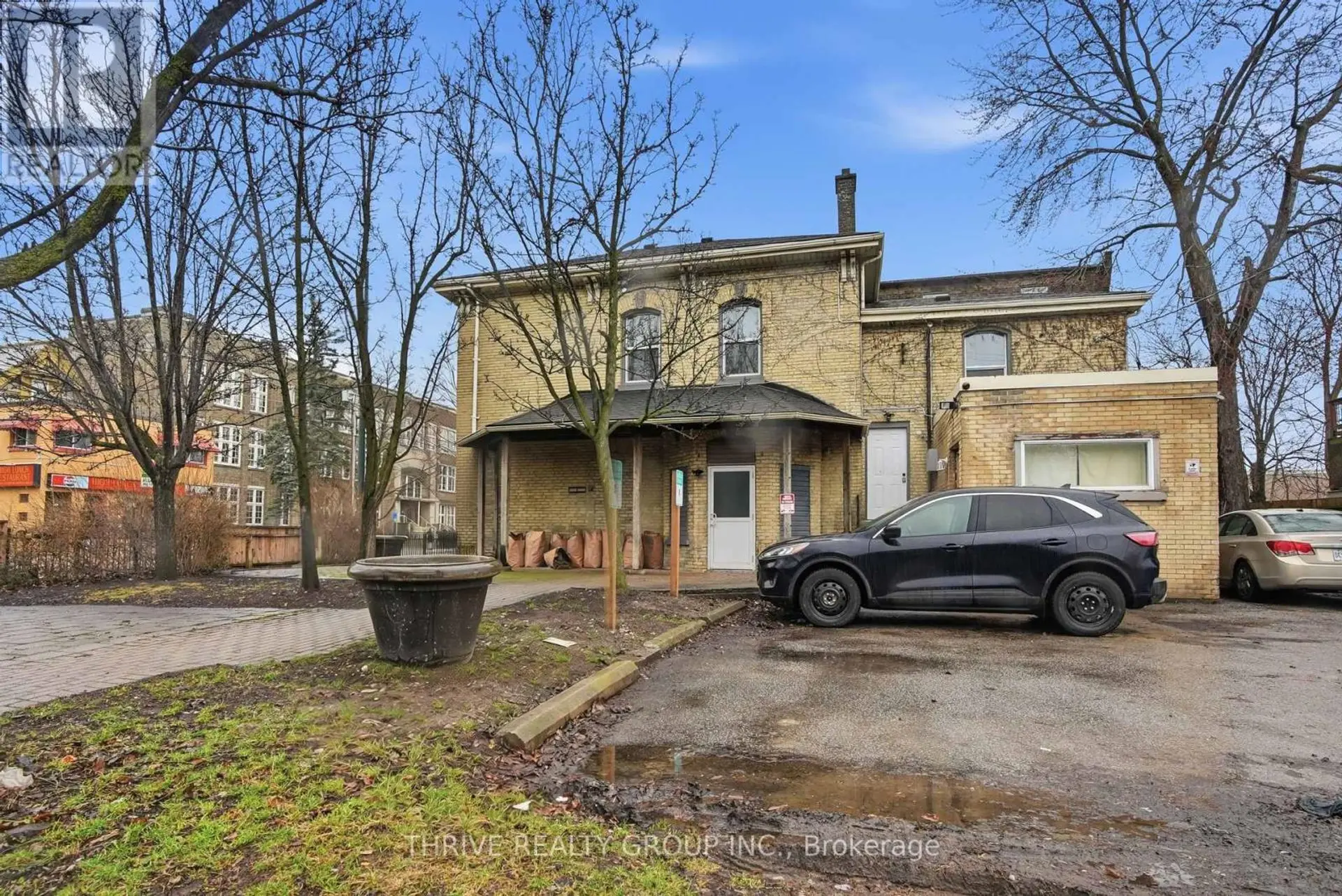 532-538 DUNDAS STREET - Image 12