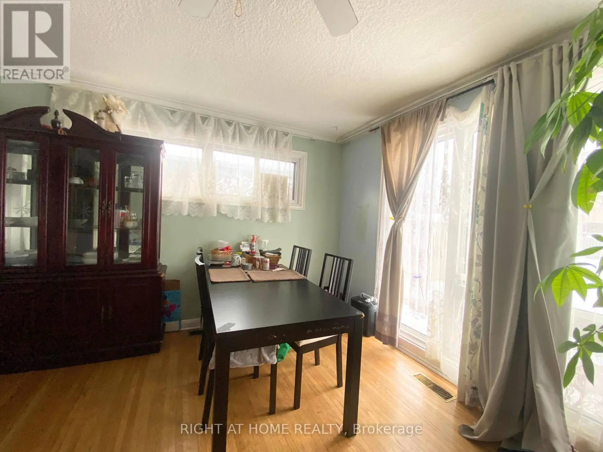 52 BONNECHERE CRESCENT - Image 10