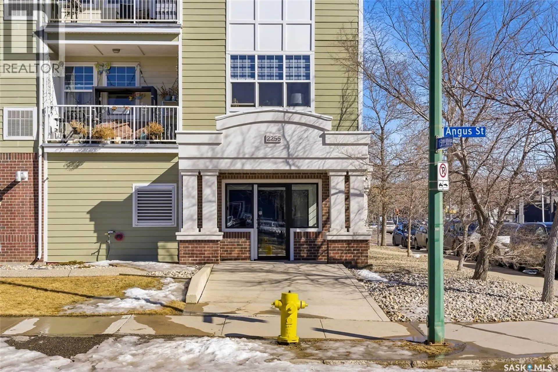 #208 2255 Angus STREET - Image 2