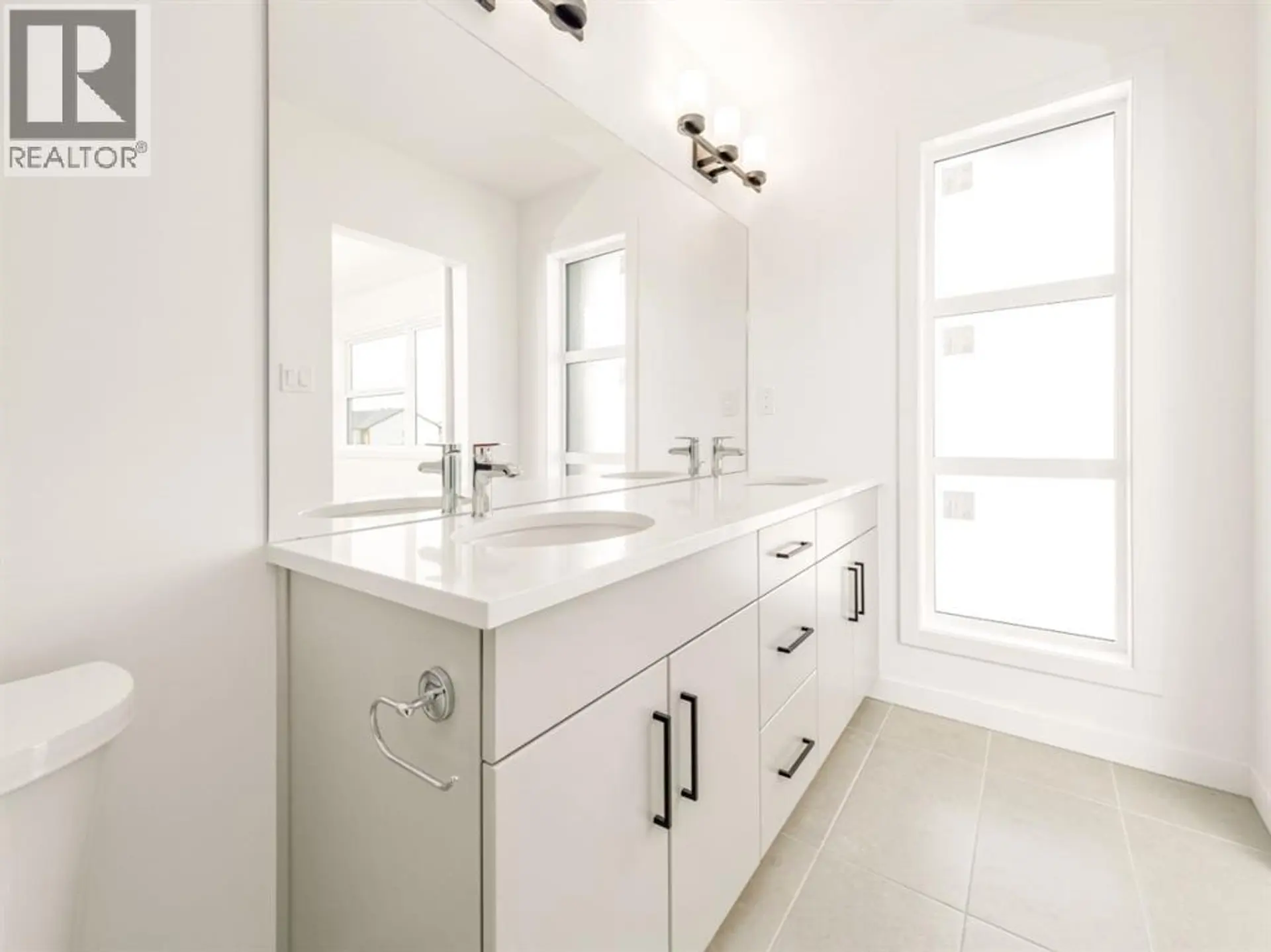 4340 25 AVENUE S - Image 15