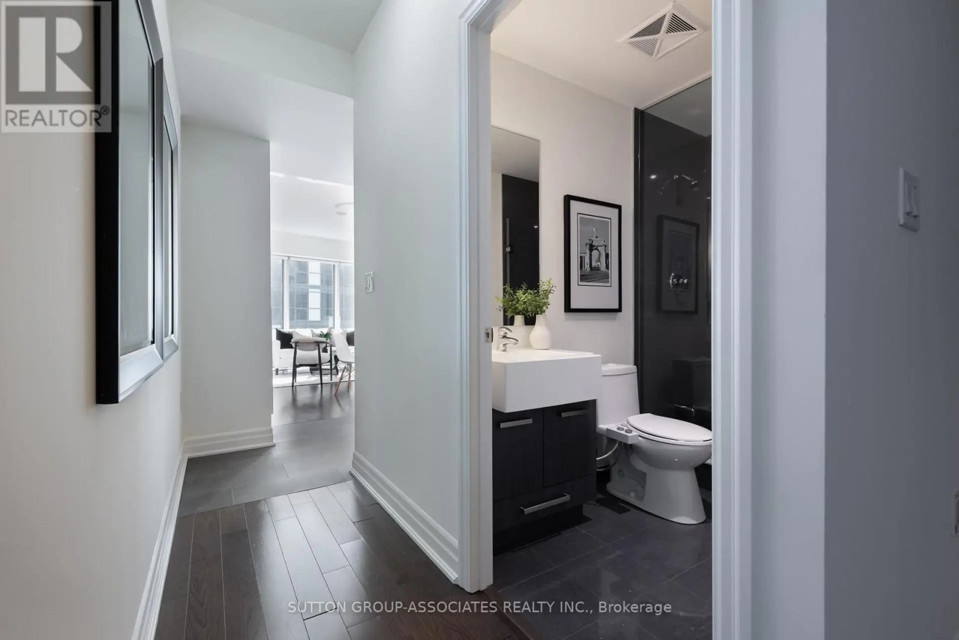 #3212 8 THE ESPLANADE AVENUE - Image 8