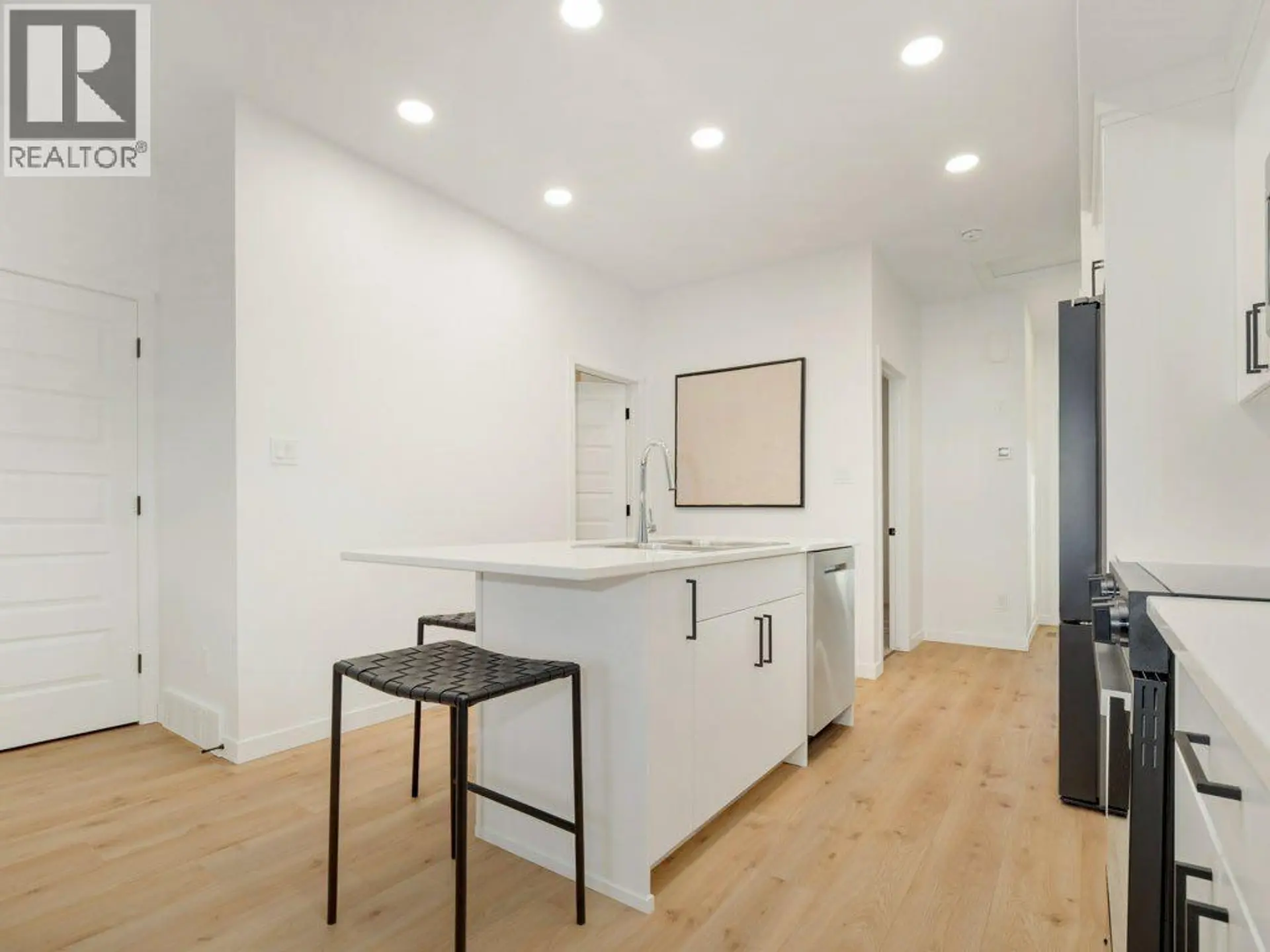 3024 47 STREET S - Image 10