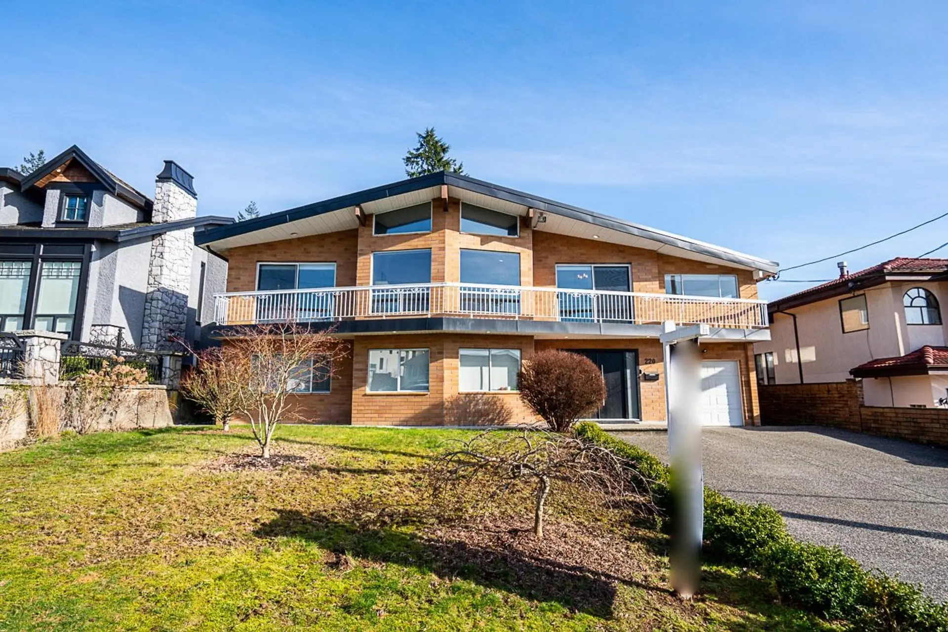 Property at 220 N Grosvenor Avenue, Burnaby, BC
