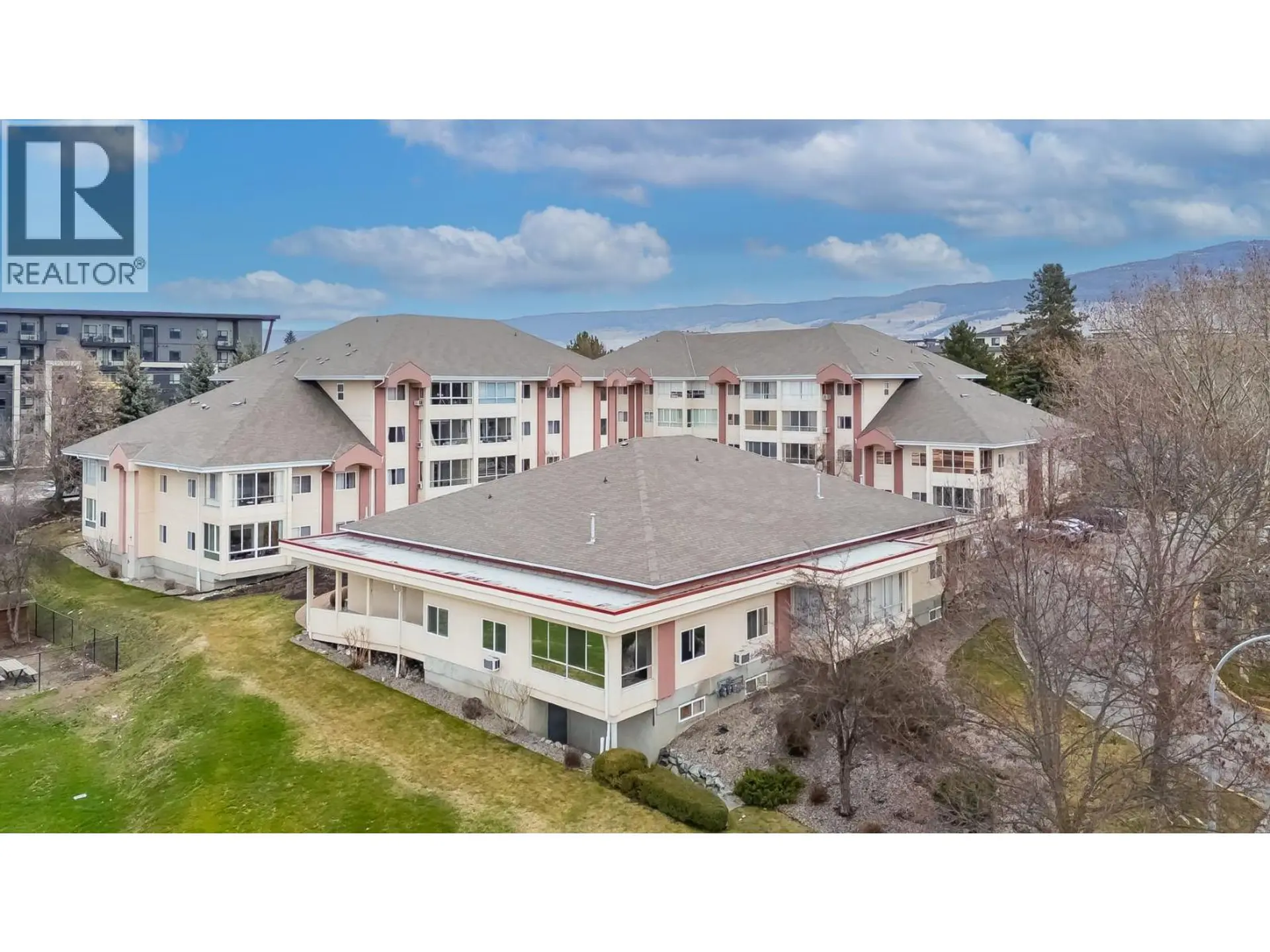 Property at #215 920 Saskatoon Road, Kelowna, BC