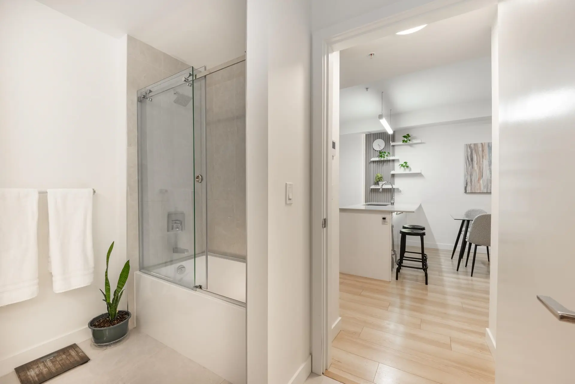 #105 11913 Burnett Street - Image 10