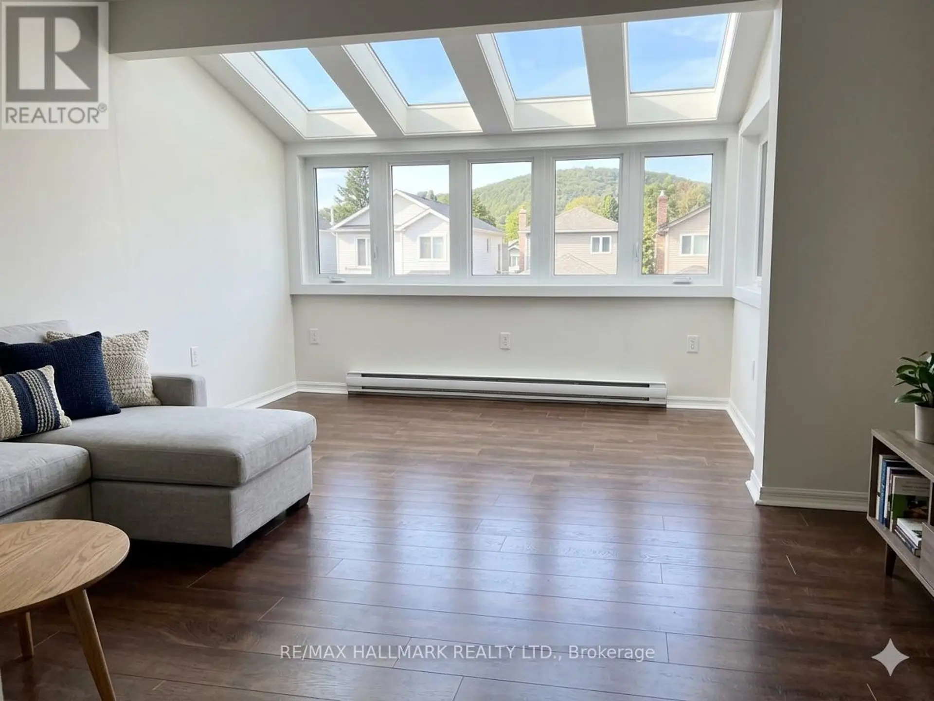 222 BROADWAY AVENUE - Image 9